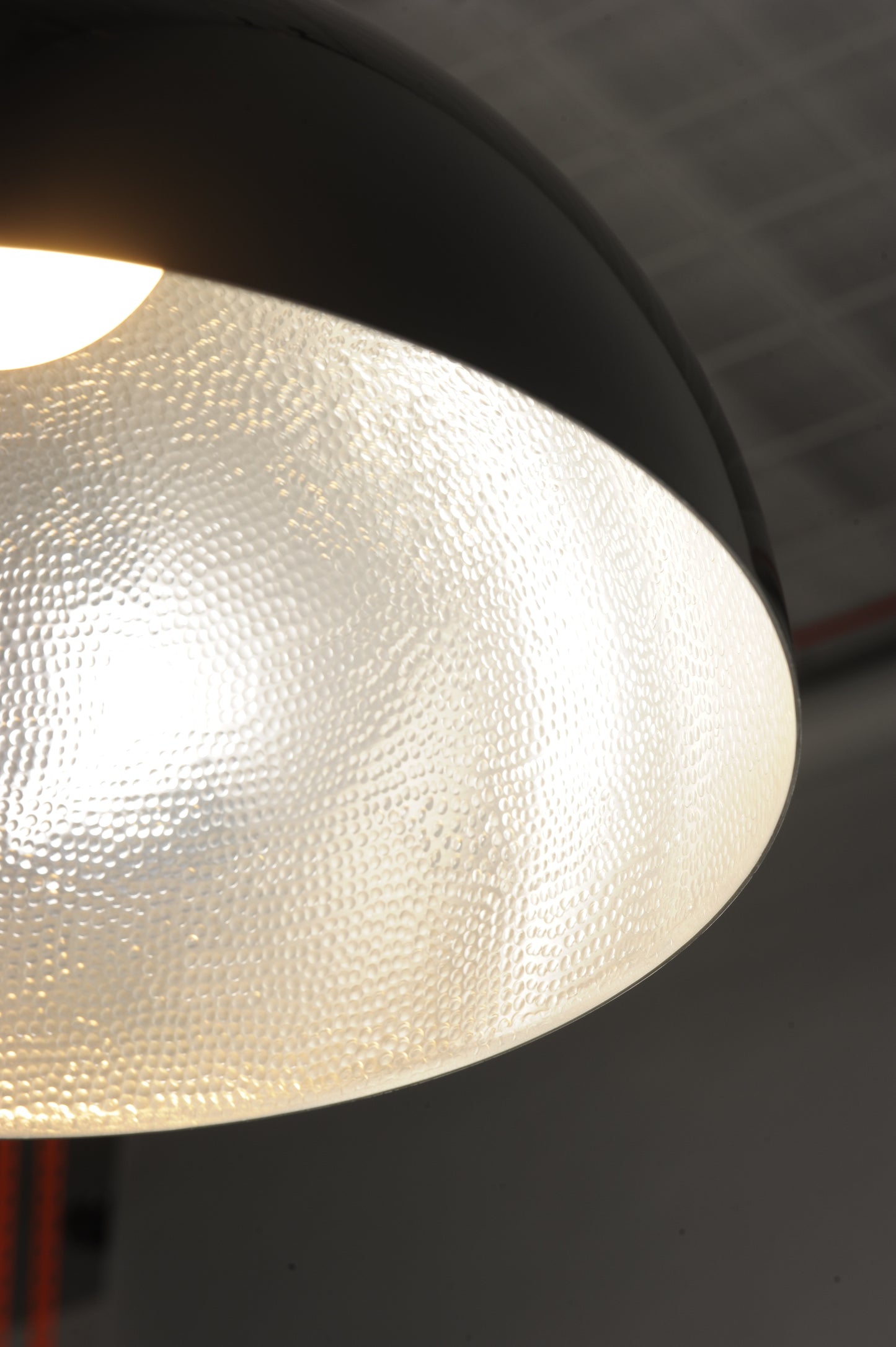 Hemisphere 9" LED Pendant Gloss Black/Aluminum by ET2