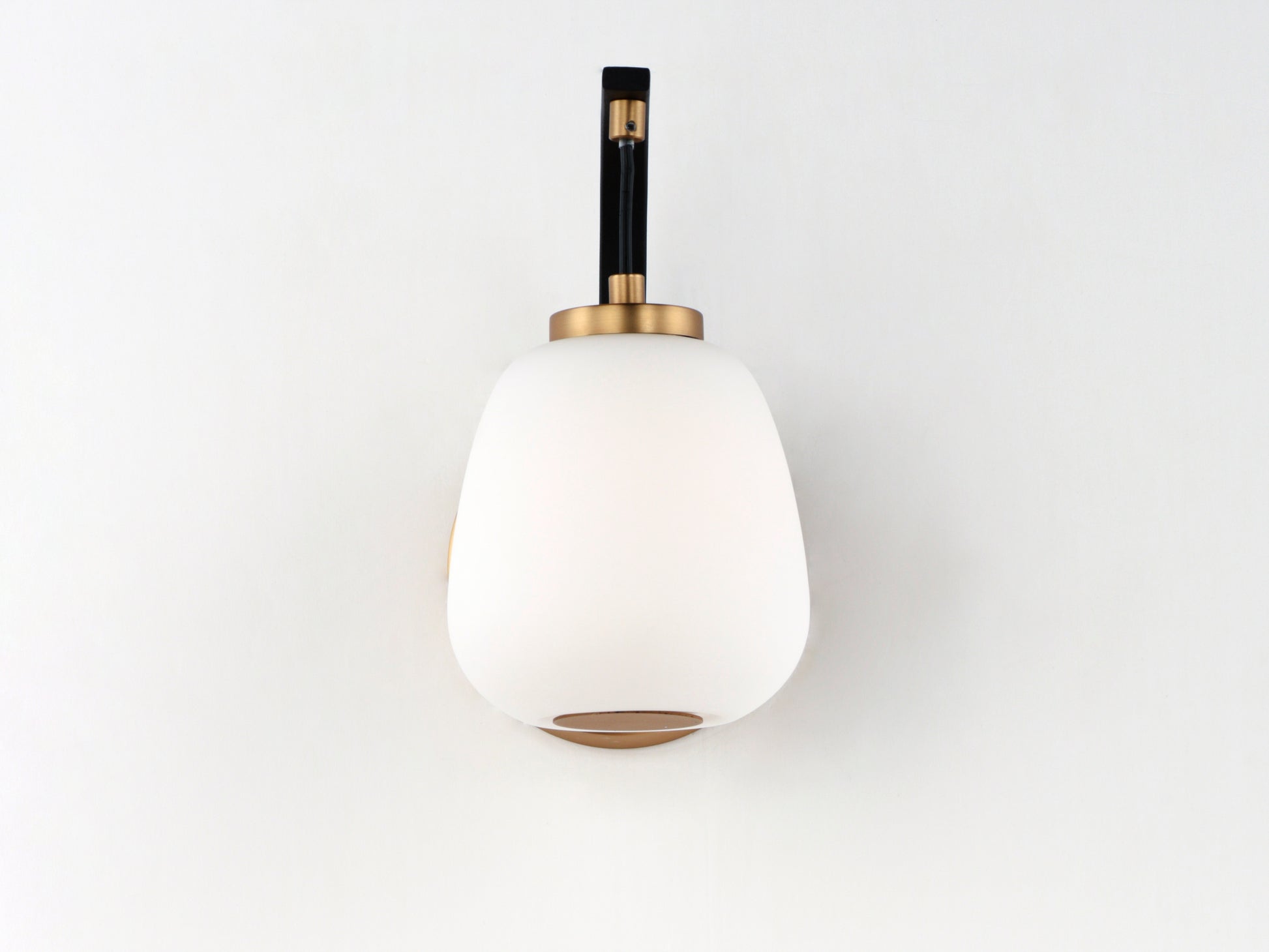 Soji LED Wall Sconce Black/Gold by ET2
