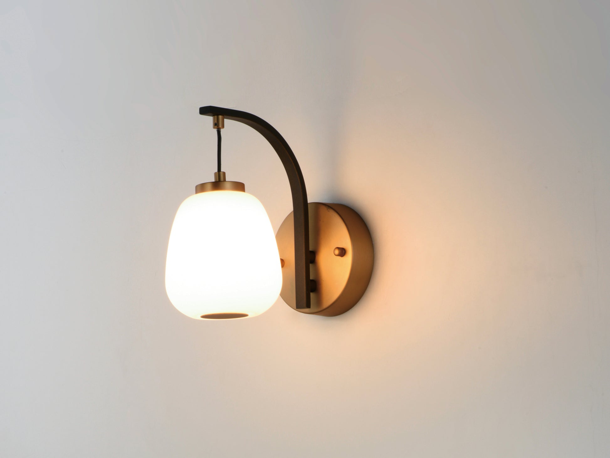 Soji LED Wall Sconce Black/Gold by ET2