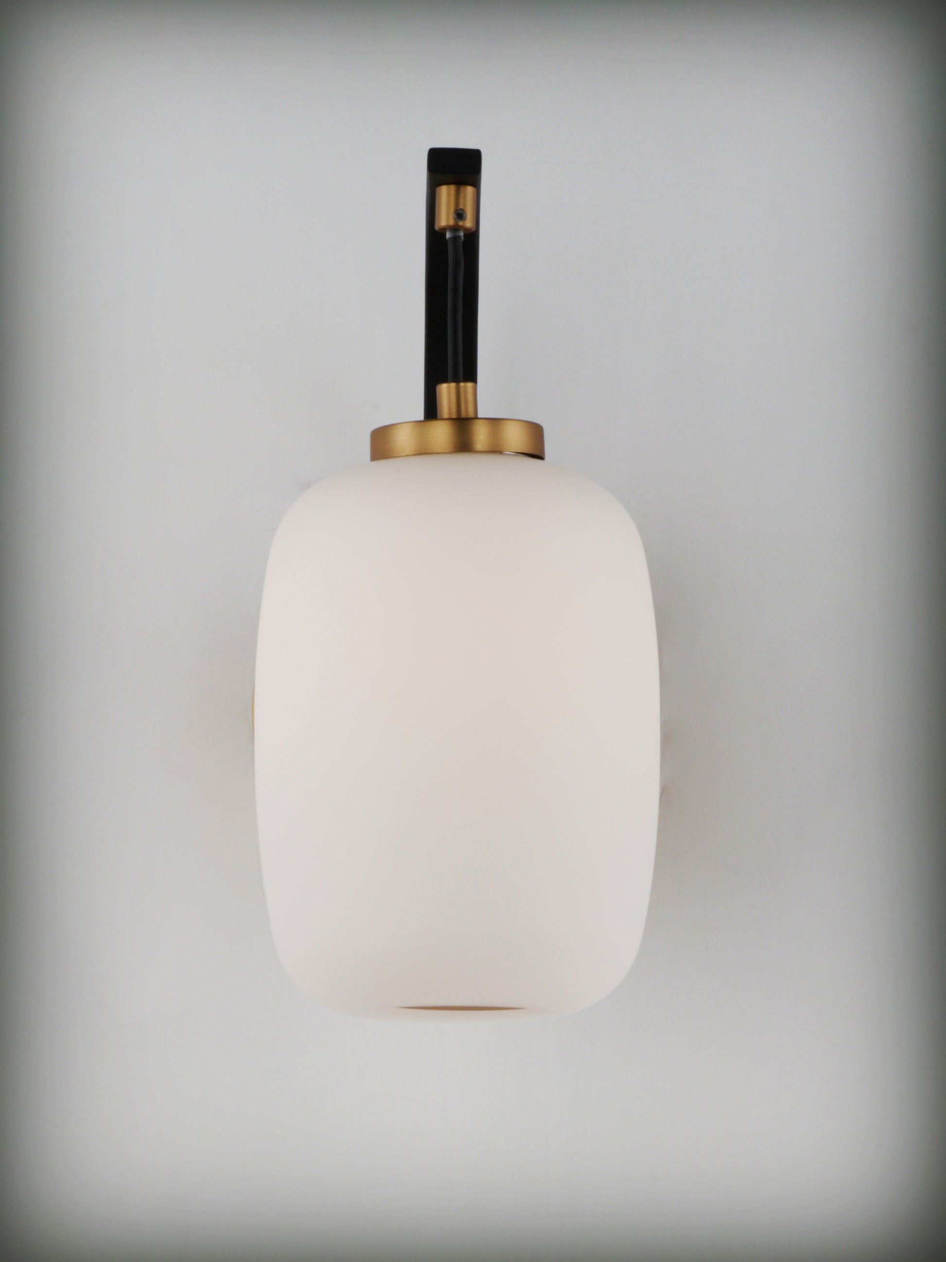 Soji LED Wall Sconce Black/Gold by ET2