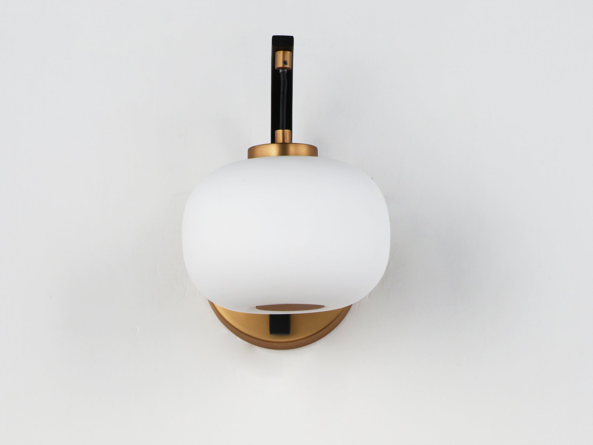 Soji LED Wall Sconce Black/Gold by ET2
