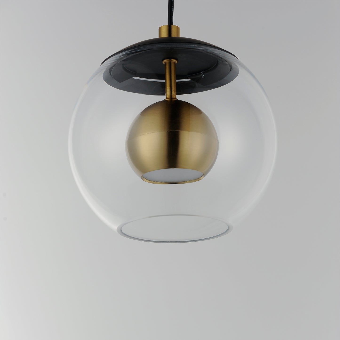 Nucleus 7" LED Pendant Black/Natural Aged Brass by ET2
