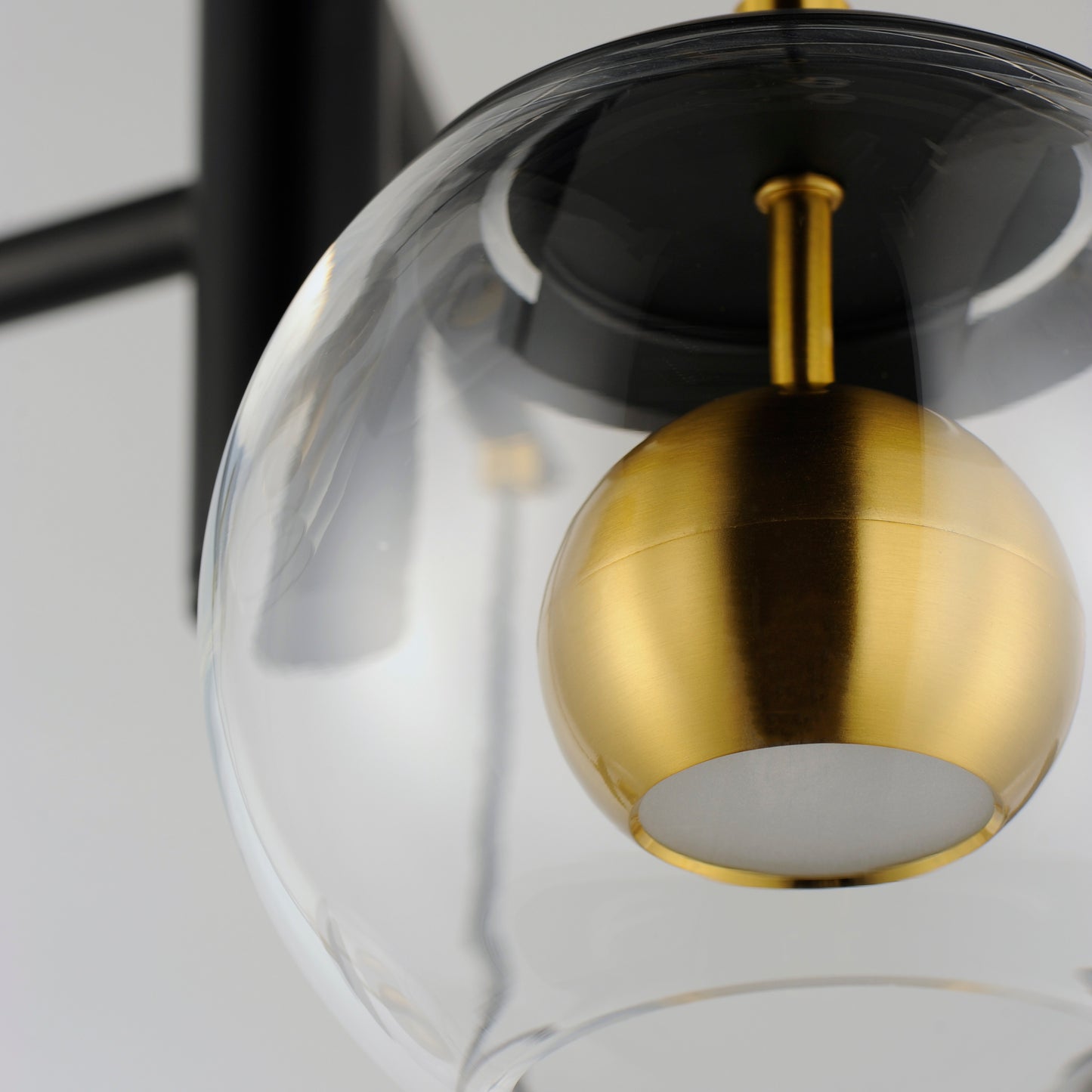 Nucleus 5-Light LED Pendant Black/Natural Aged Brass by ET2
