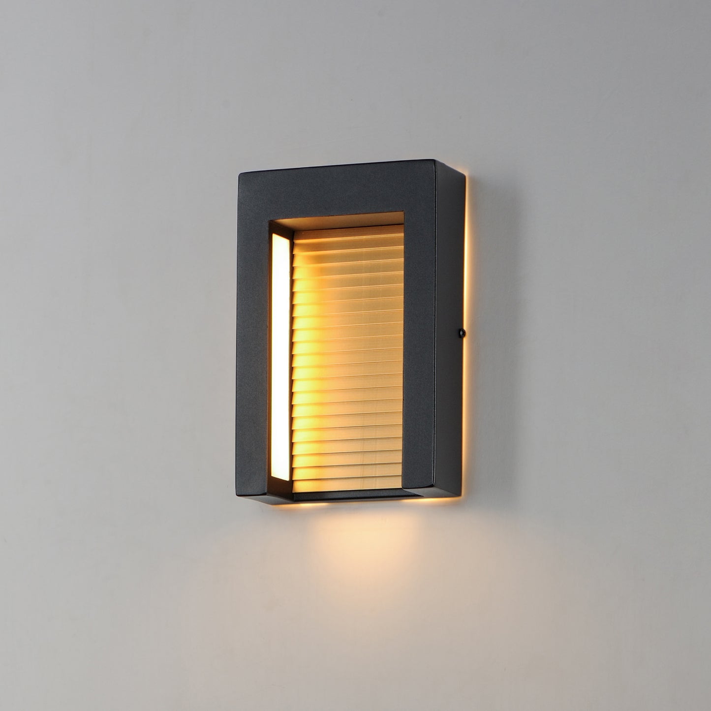 Alcove Small LED Outdoor Wall Sconce Black/Gold by ET2
