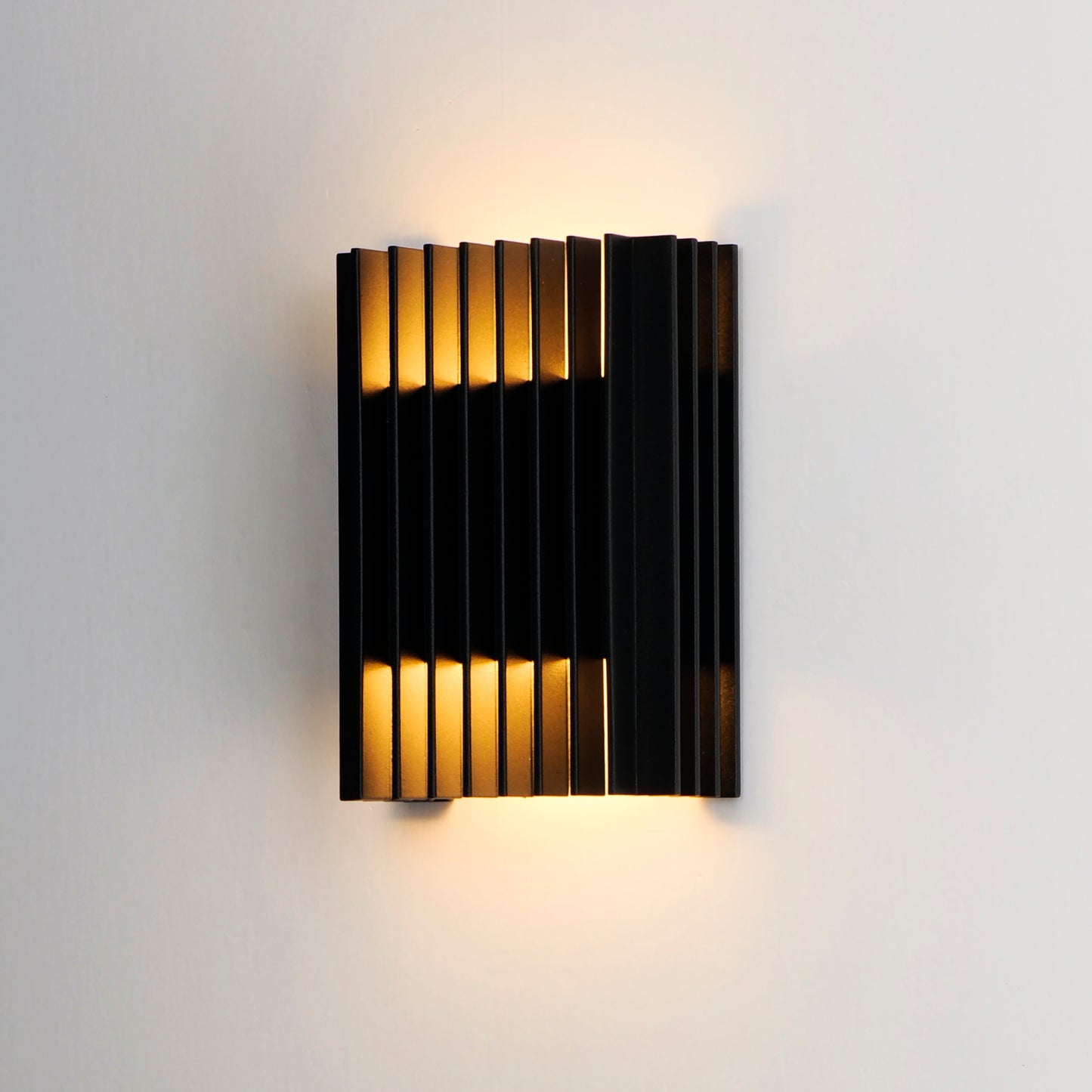 Rampart Small LED Outdoor Wall Sconce Black by ET2