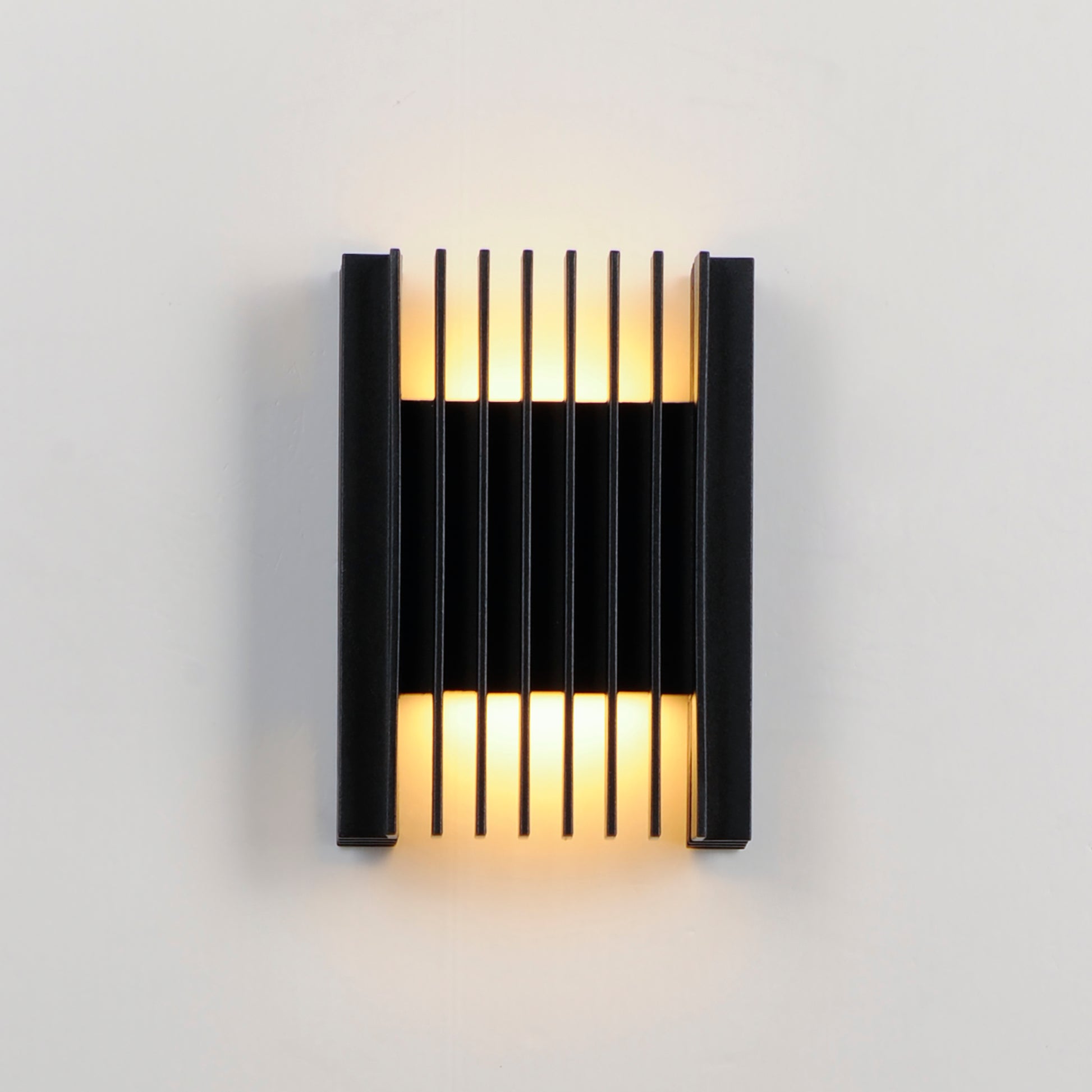Rampart Small LED Outdoor Wall Sconce Black by ET2