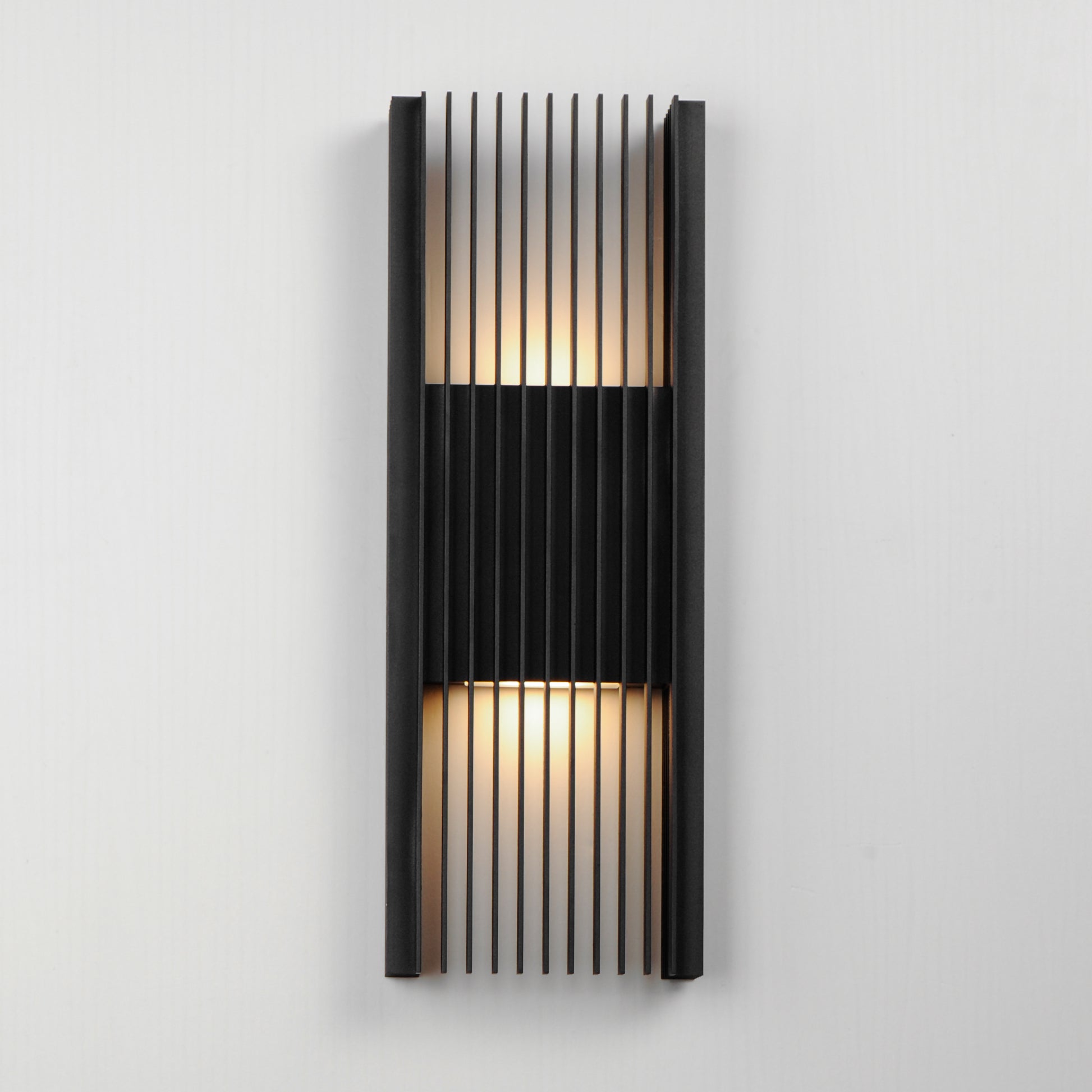 Rampart Large LED Outdoor Wall Sconce Black by ET2