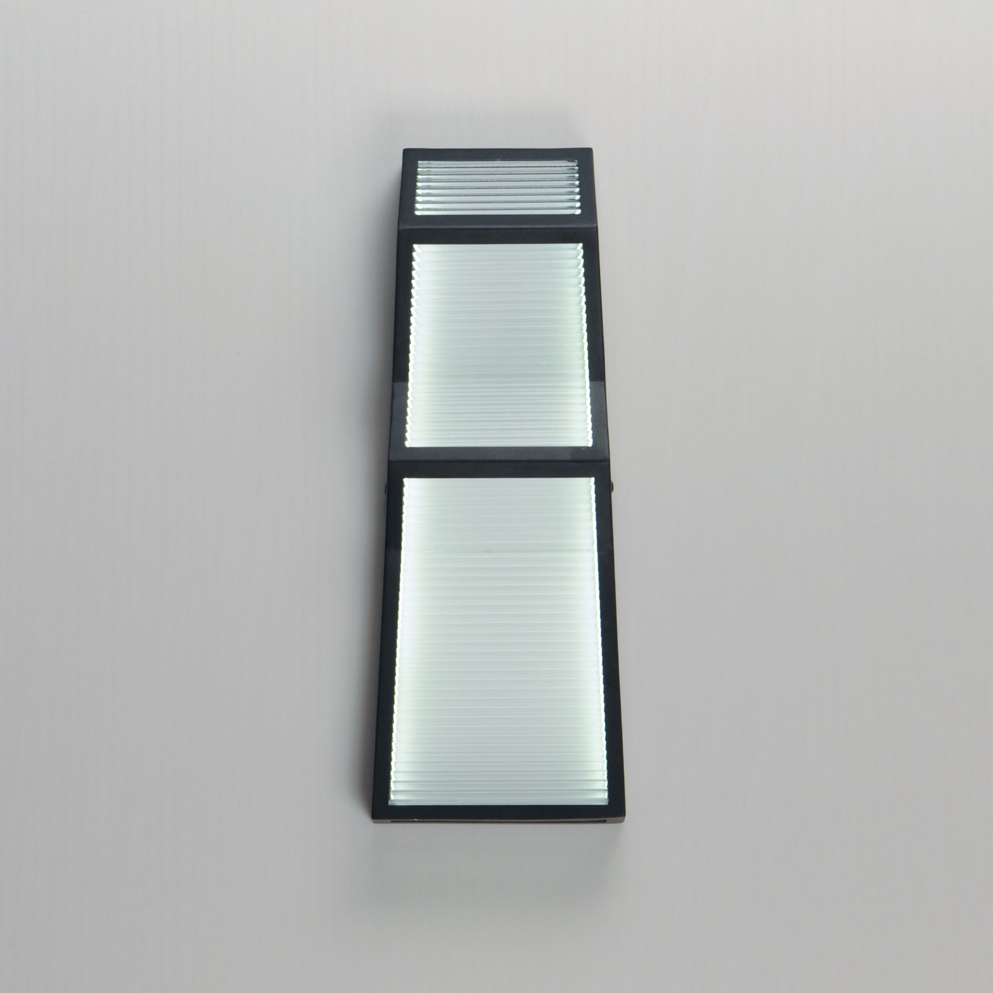 Totem Outdoor LED Sconce Black by ET2