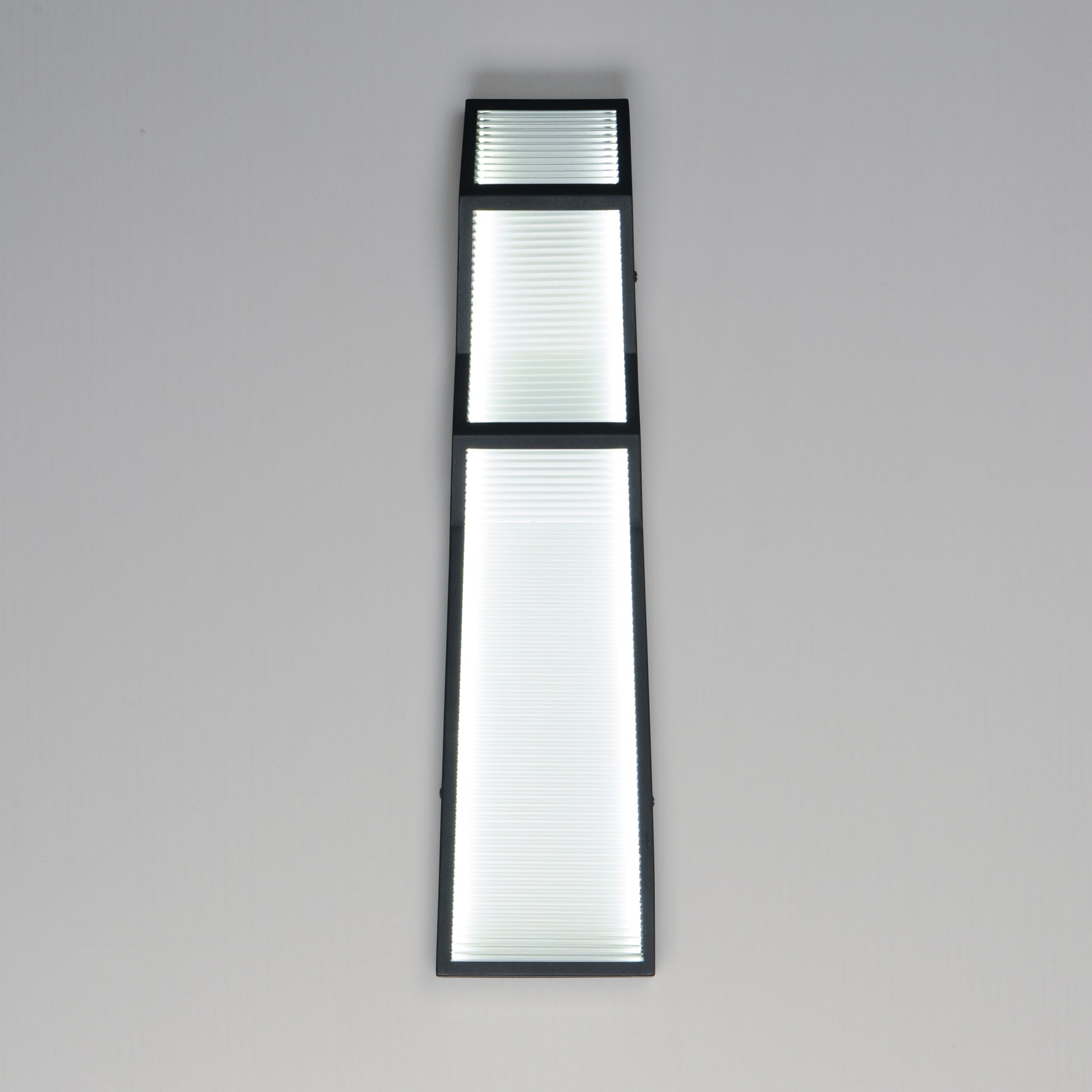 Totem Outdoor LED Sconce Black by ET2