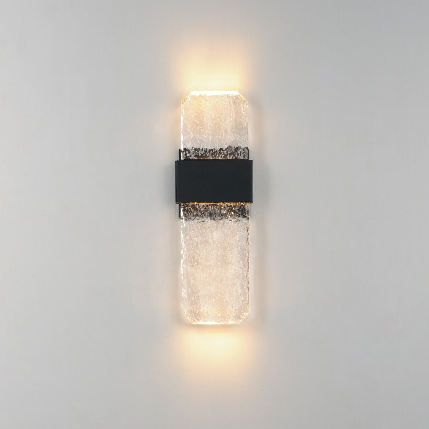 Rune LED Outdoor Wall Sconce Medium Black by ET2