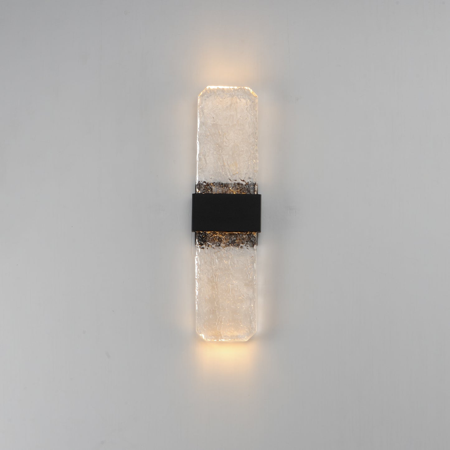 Rune LED Outdoor Wall Sconce Large Black by ET2