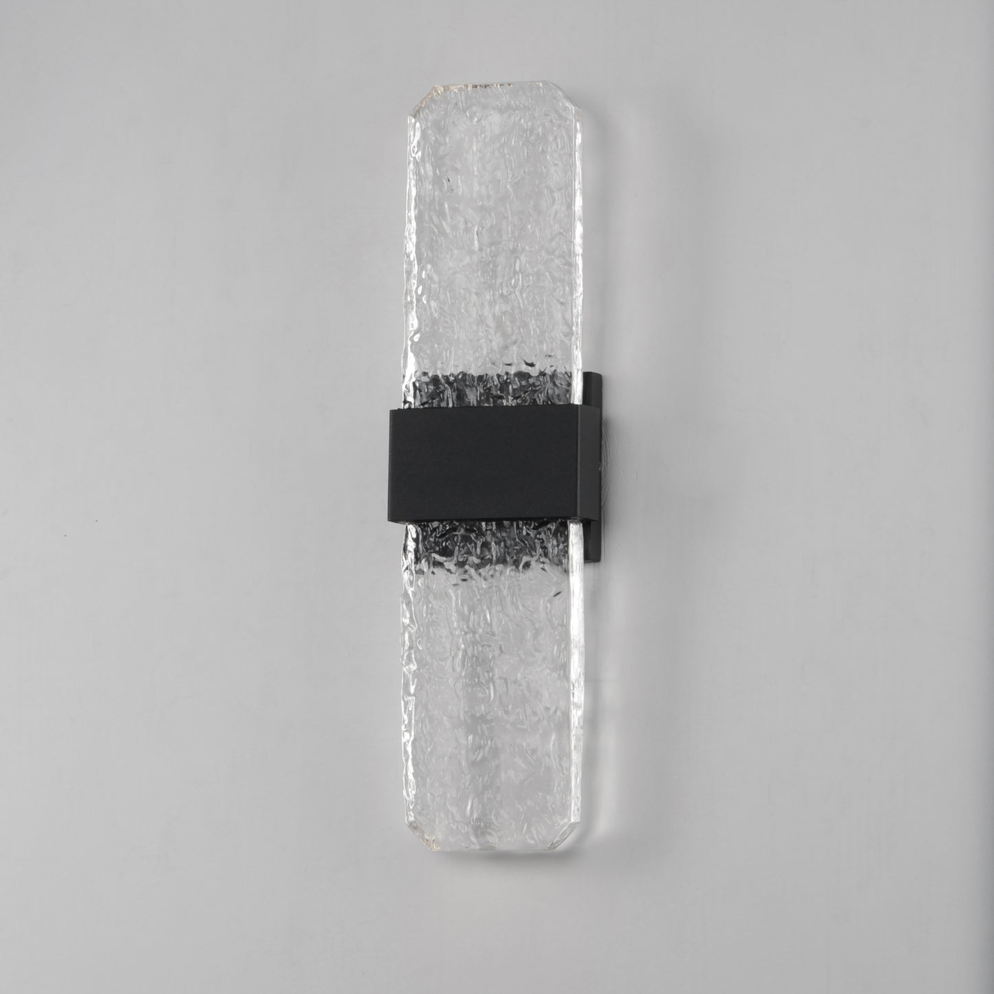 Rune LED Outdoor Wall Sconce Large Black by ET2