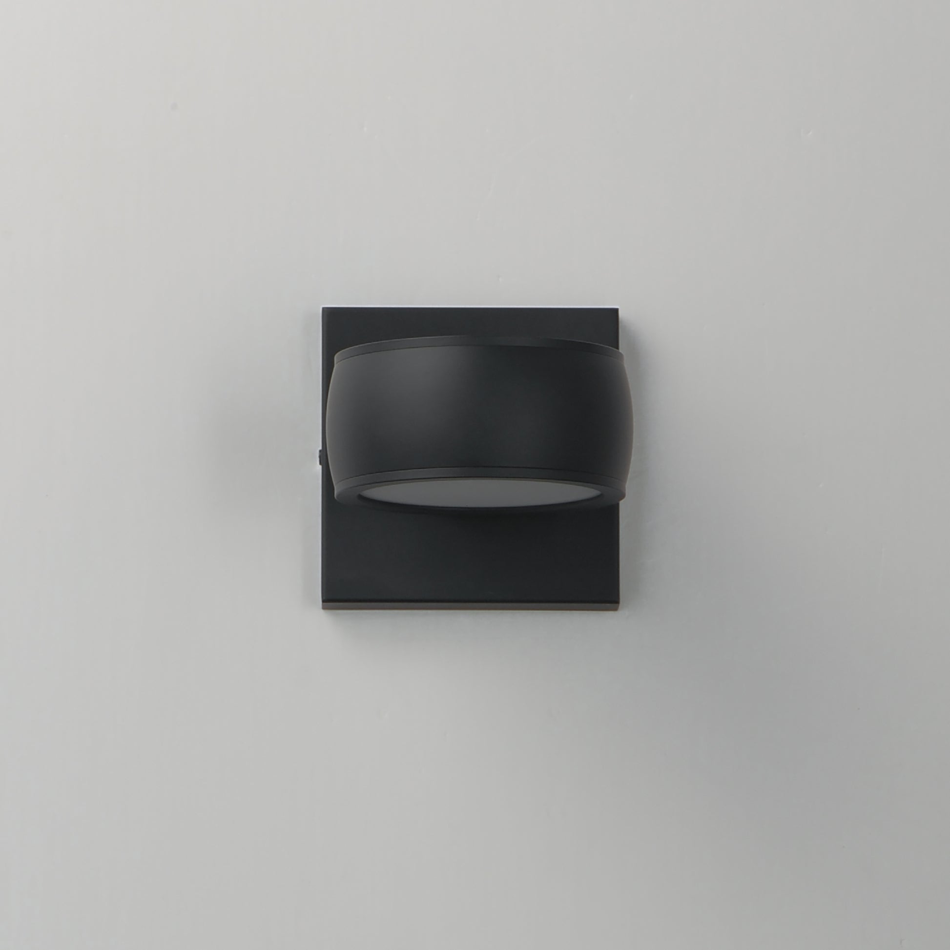 Modular 2-Light LED Outdoor Wall Sconce Black by ET2
