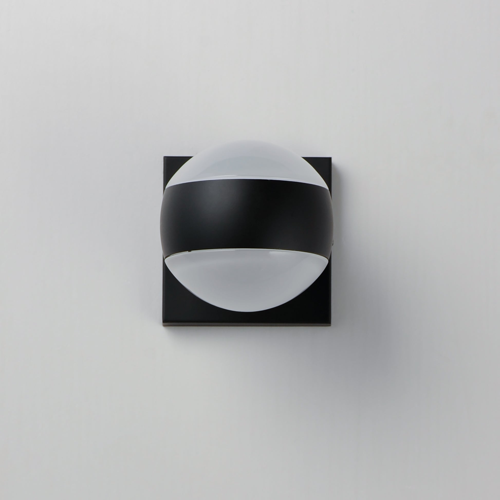 Modular Globe 2-Light LED Sconce Black by ET2
