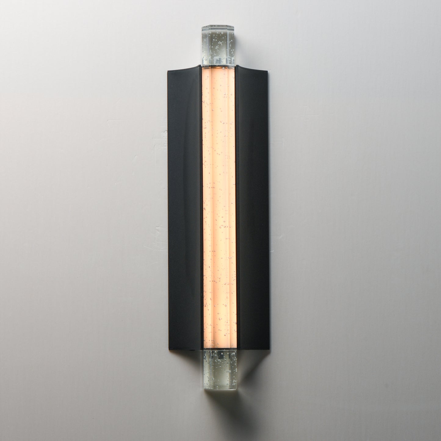 Hyperion Outdoor 18" LED Outdoor Wall Sconce Black by ET2