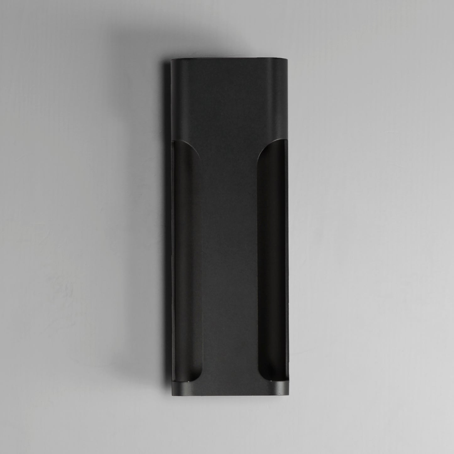 Maglev 18" LED Outdoor Wall Sconce Black by ET2
