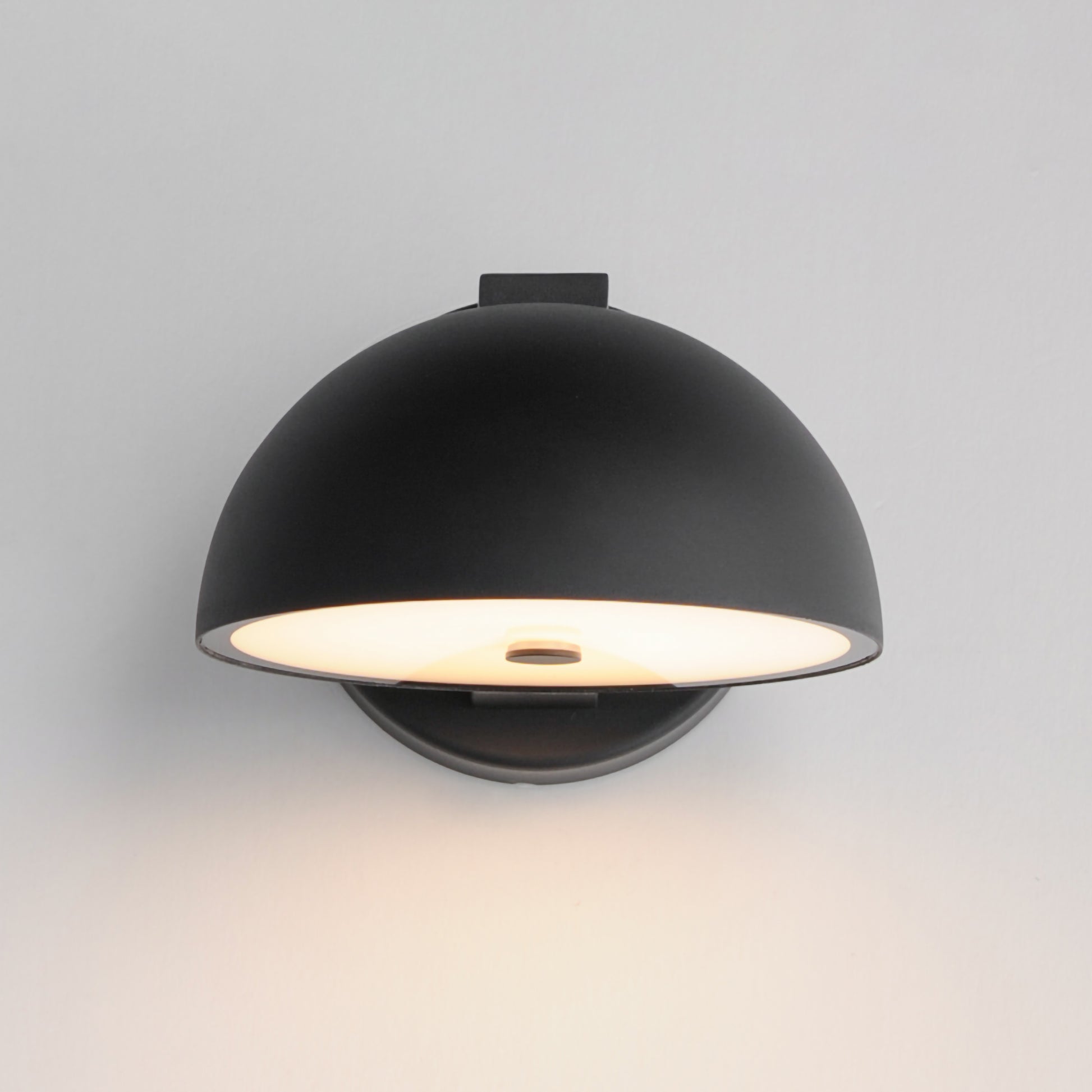 Cauldron 7" LED Outdoor Wall Sconce Black by ET2