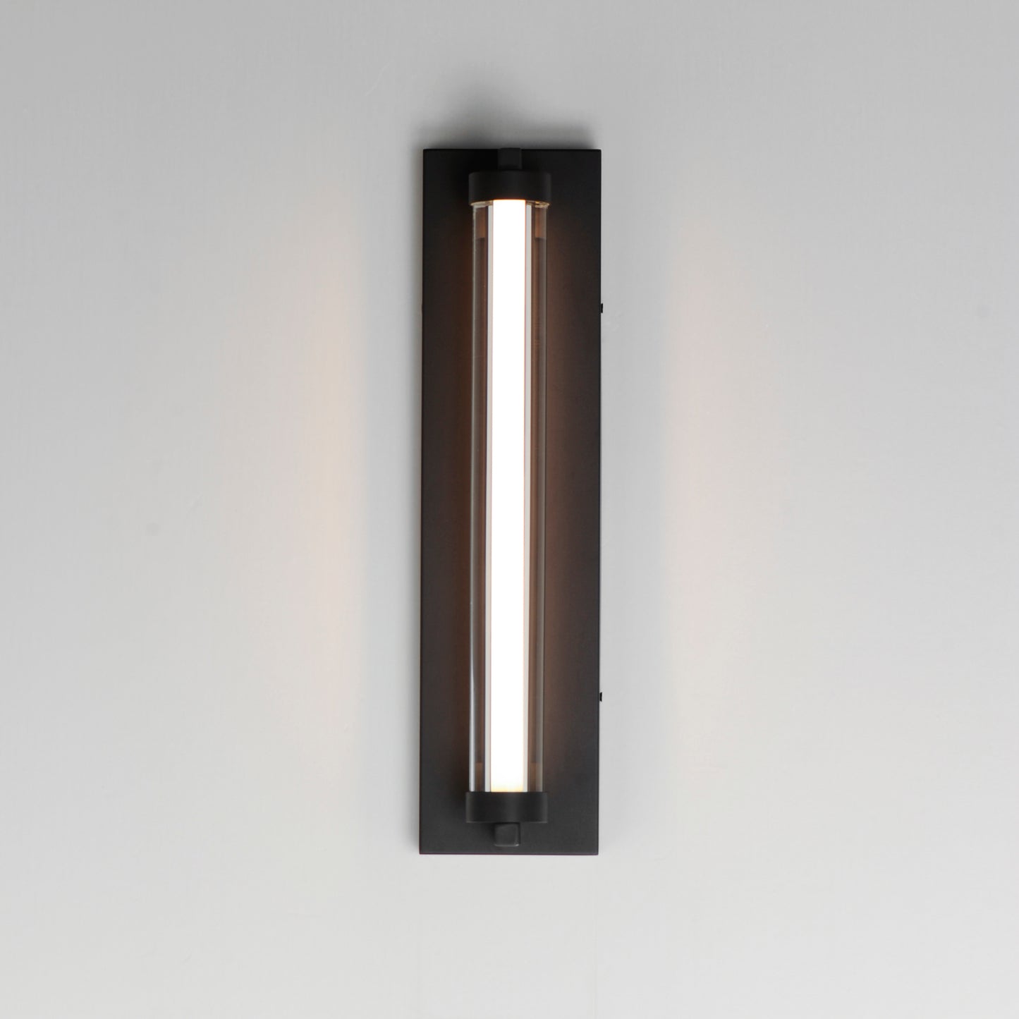 Fuse 18" LED Outdoor Wall Sconce Black/Gold by ET2
