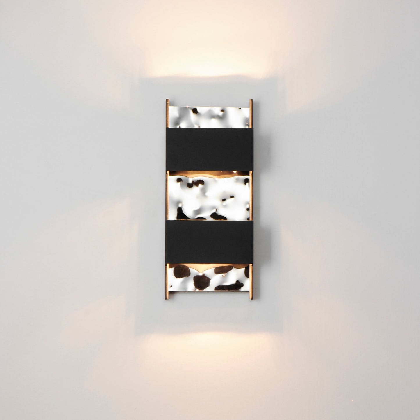 Coulee LED Outdoor Wall Sconce Black by ET2