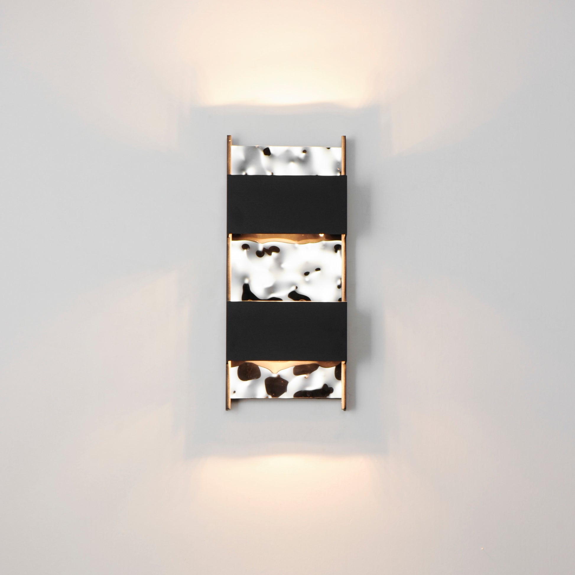 Coulee LED Outdoor Wall Sconce Black by ET2