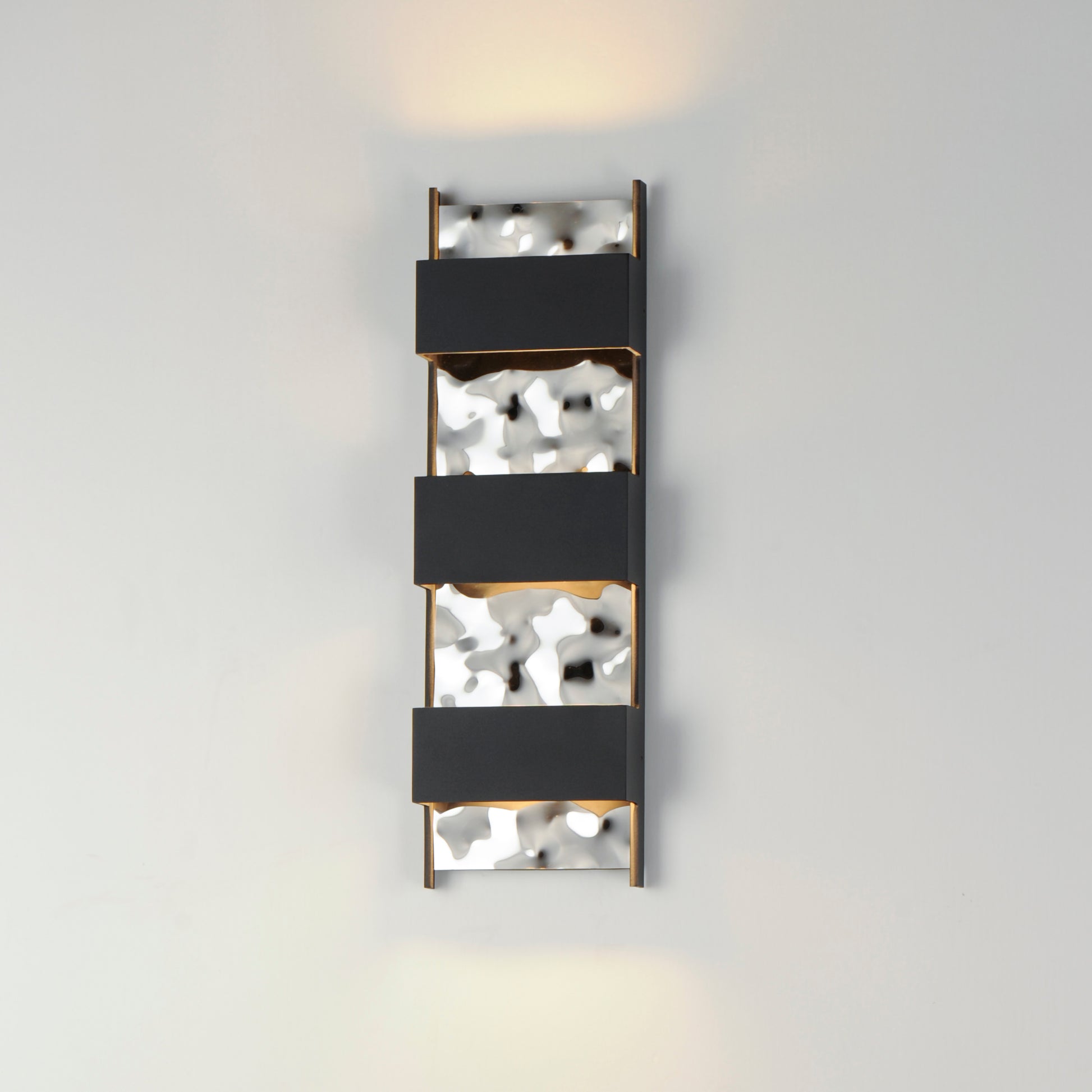 Coulee Large LED Outdoor Wall Sconce Black by ET2