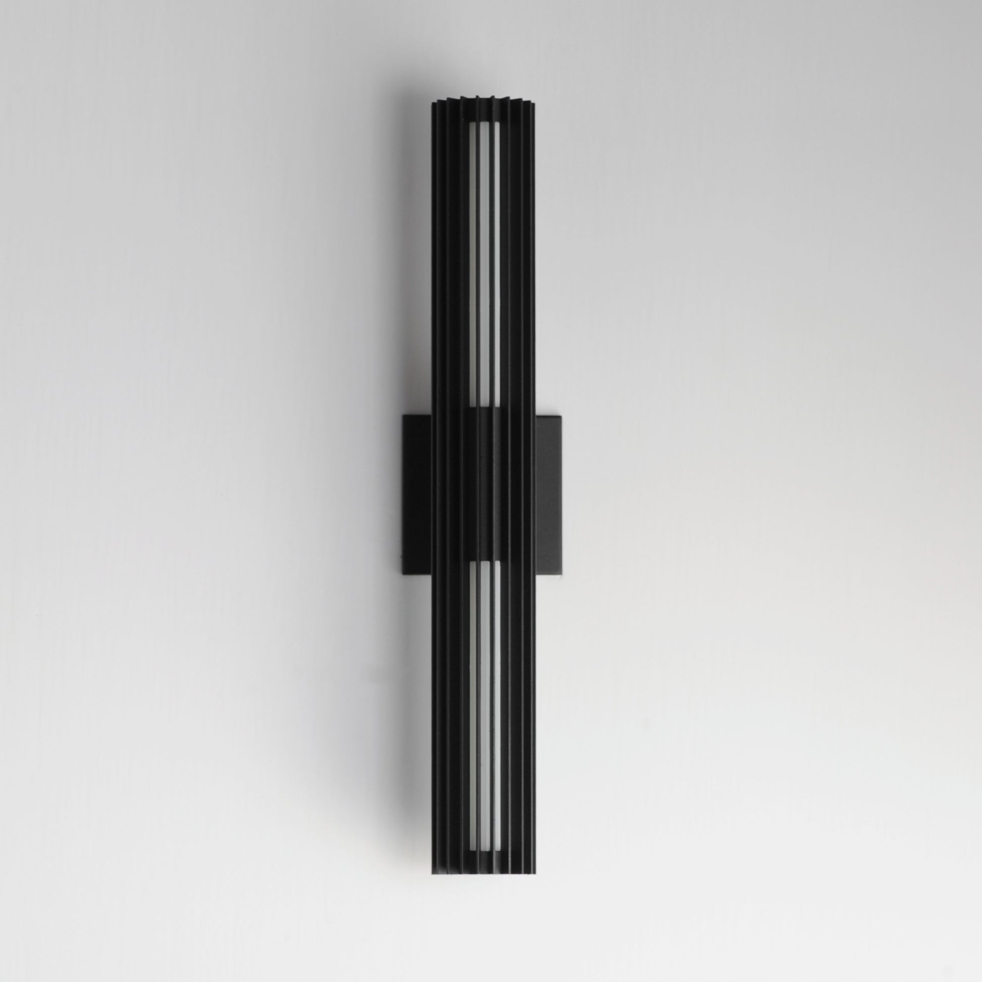 Citadel 24" LED Outdoor wall sconce Black by ET2
