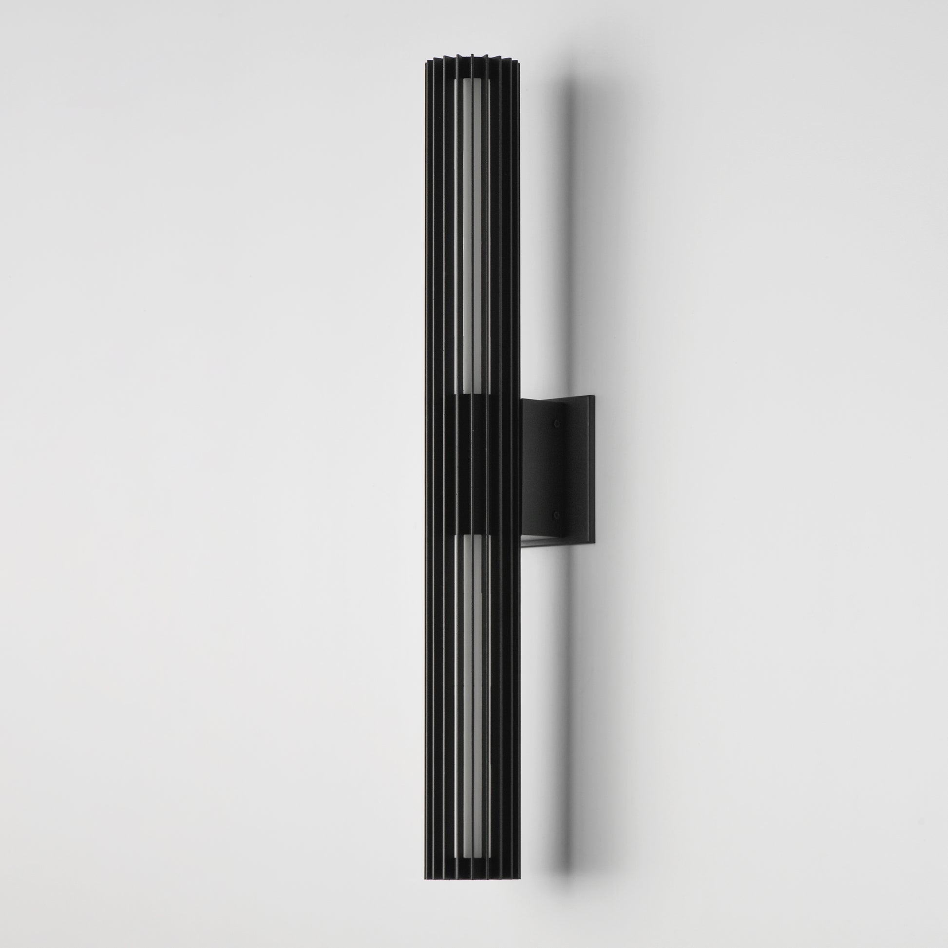 Citadel 28" LED Outdoor wall sconce Black by ET2