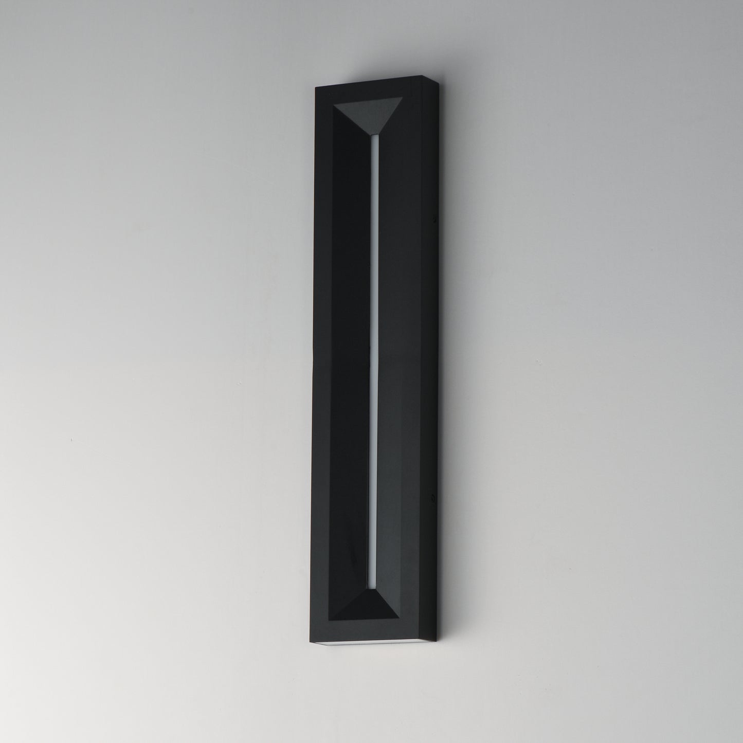 Fosso 24" LED Outdoor Wall Sconce 5cct Black by ET2