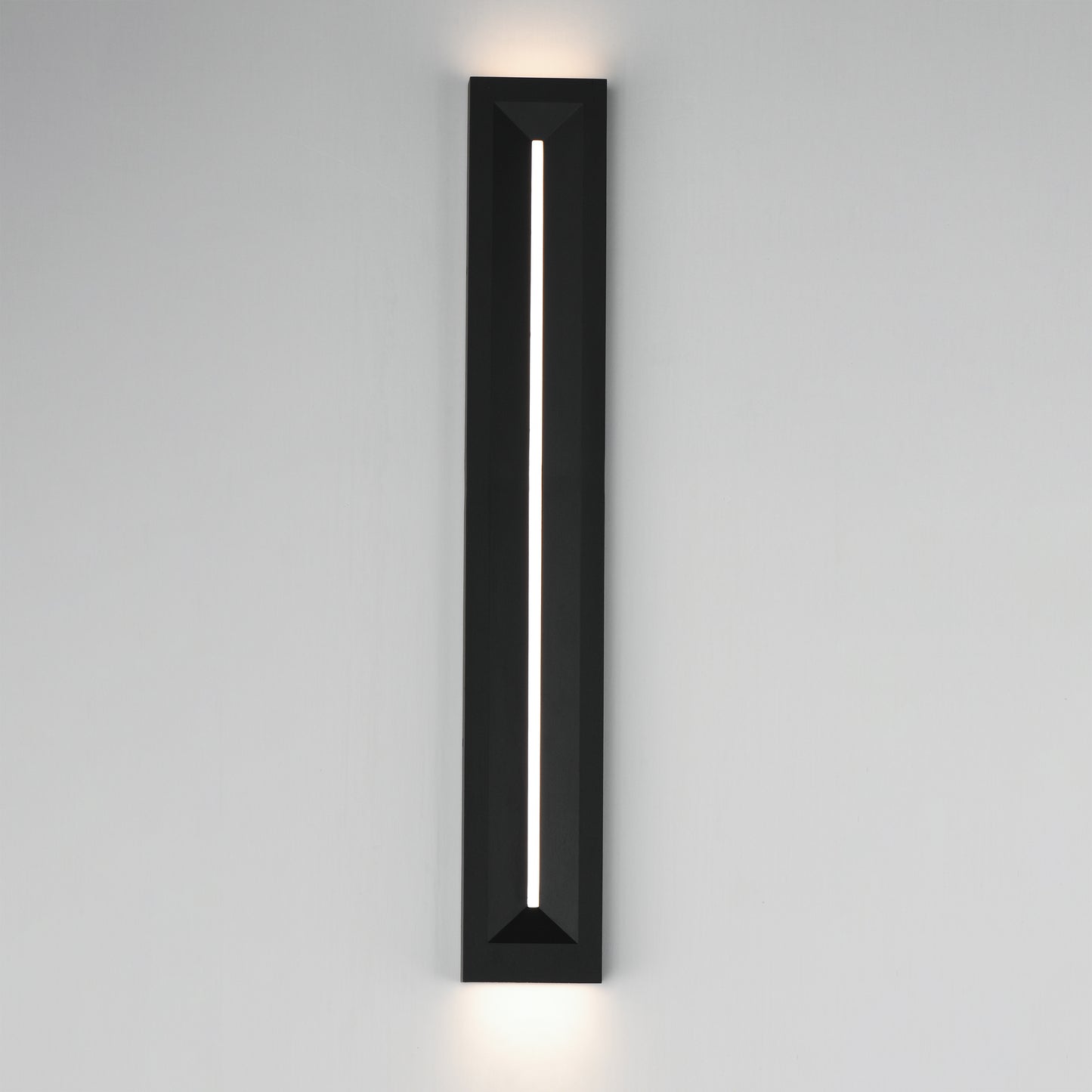 Fosso 35" LED Outdoor Wall Sconce 5cct Black by ET2