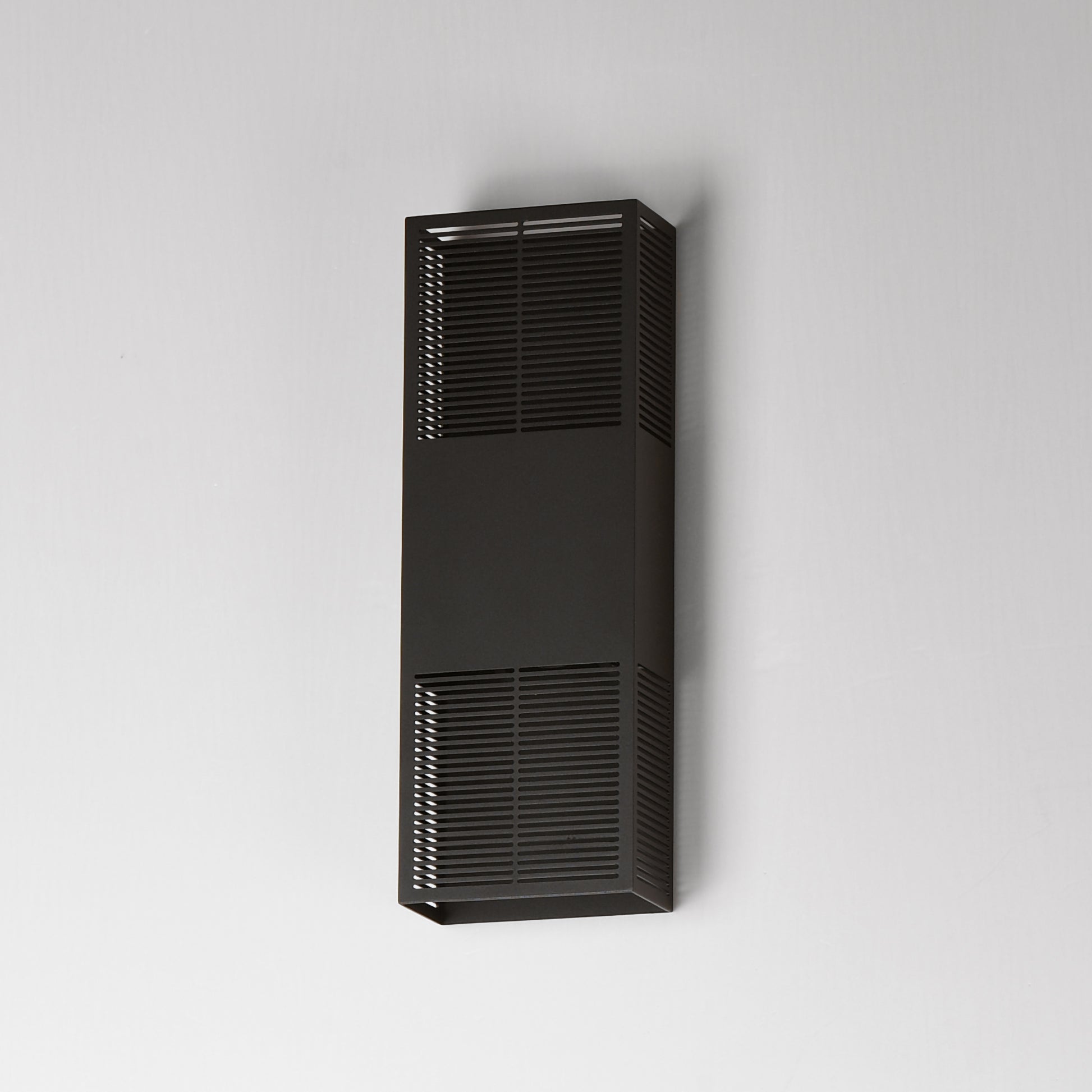 Grate 18" LED Outdoor Wall Sconce Architectural Bronze by ET2