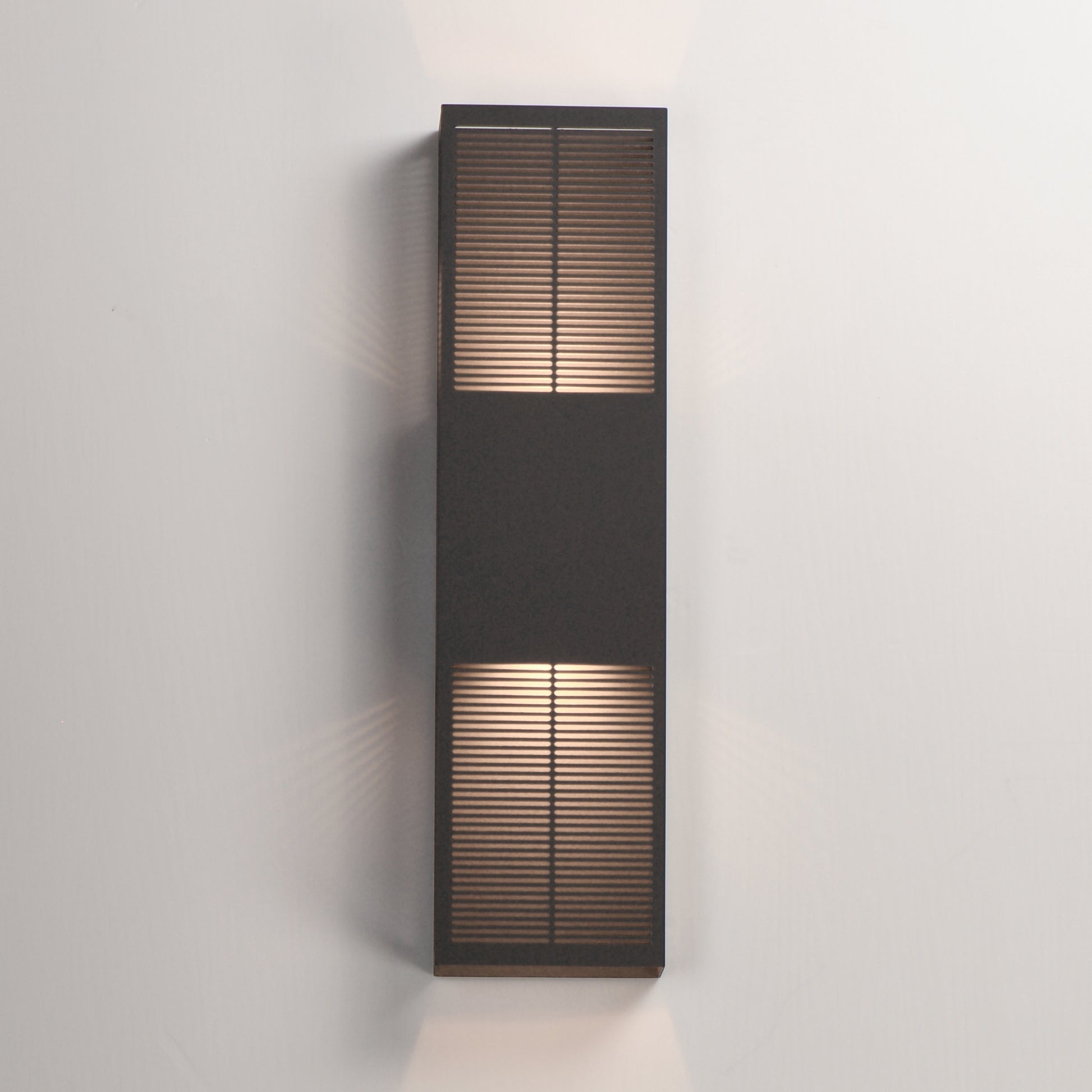 Grate 24" LED Outdoor Wall Sconce Architectural Bronze by ET2