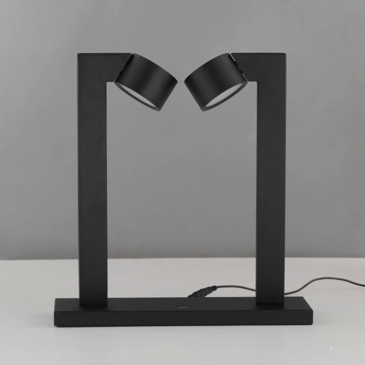 Embrace 2-Light Lamp Black by ET2