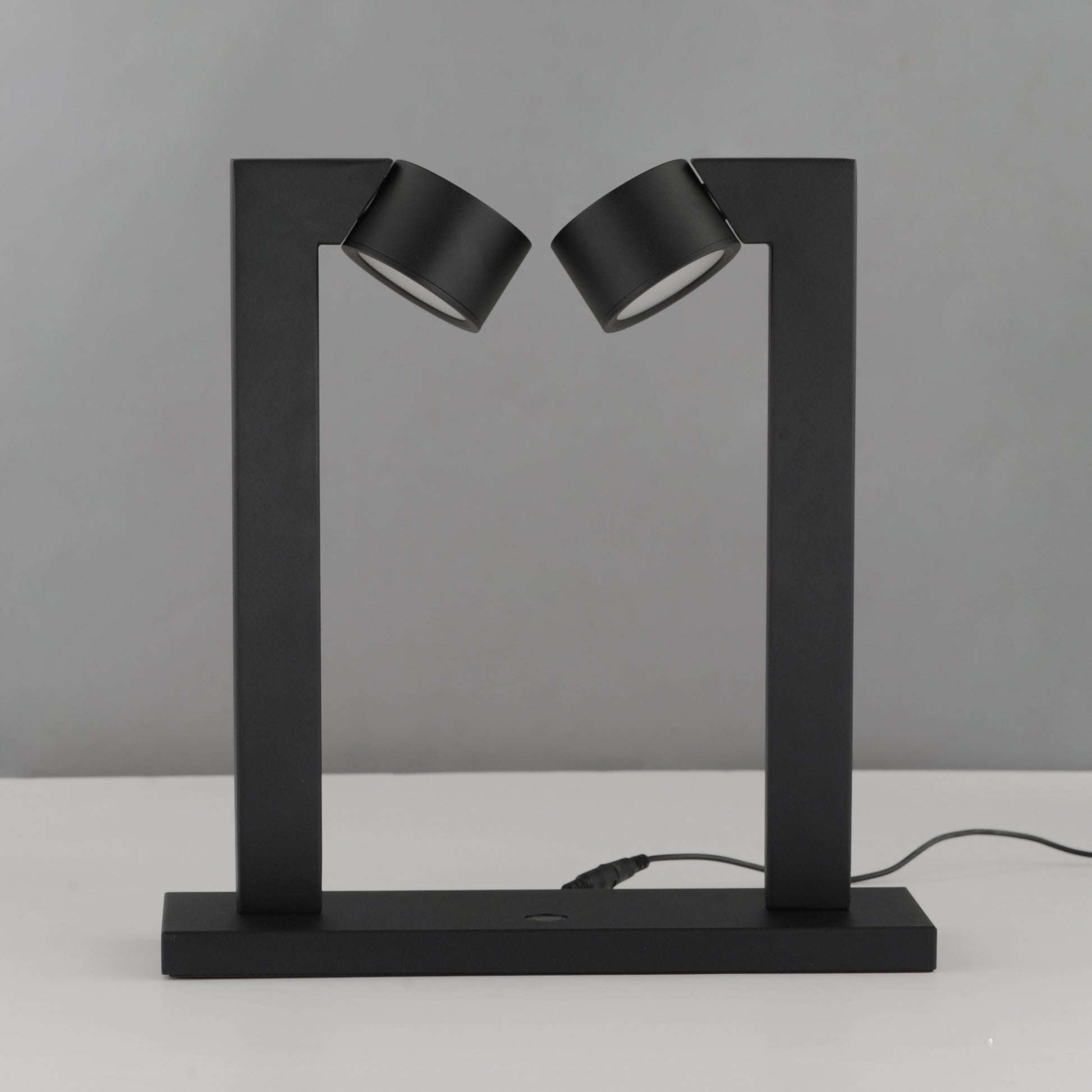 Embrace 2-Light Lamp Black by ET2