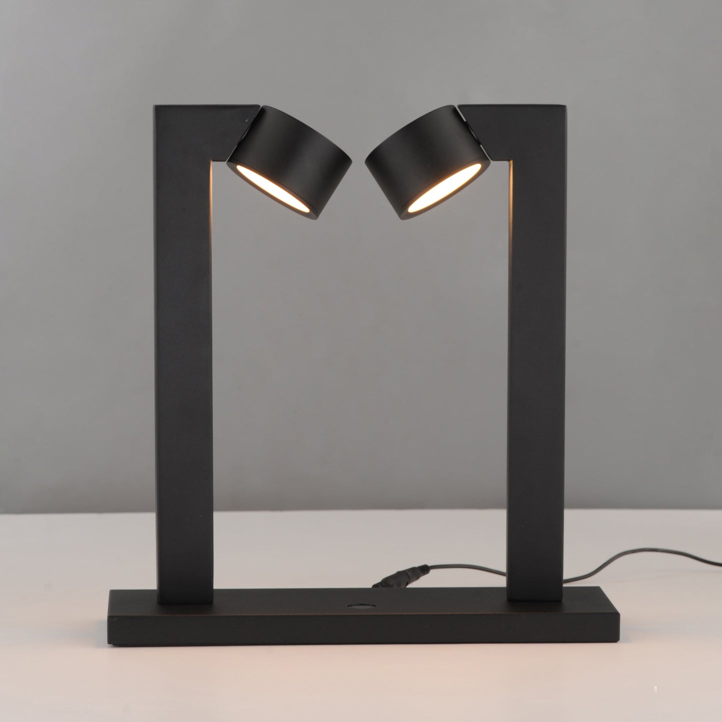 Embrace 2-Light Lamp Black by ET2