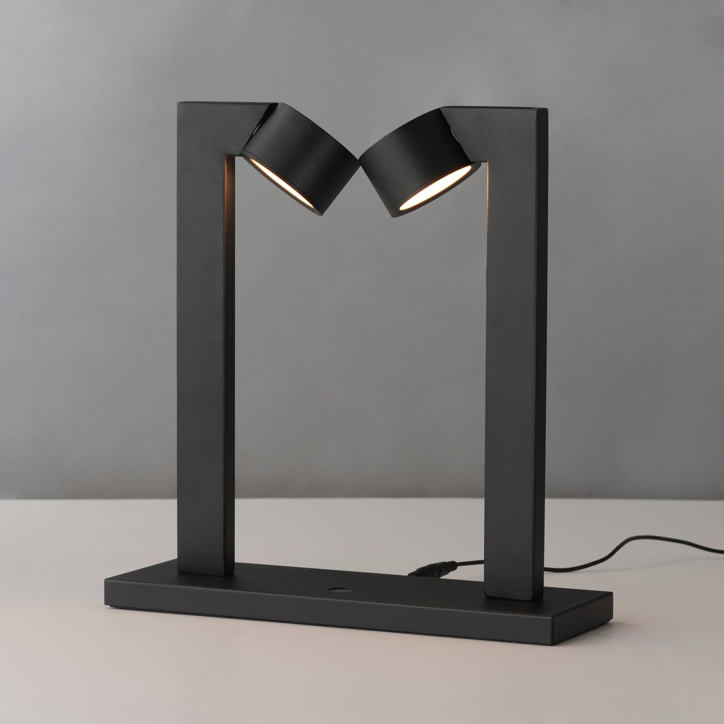 Embrace 2-Light Lamp Black by ET2