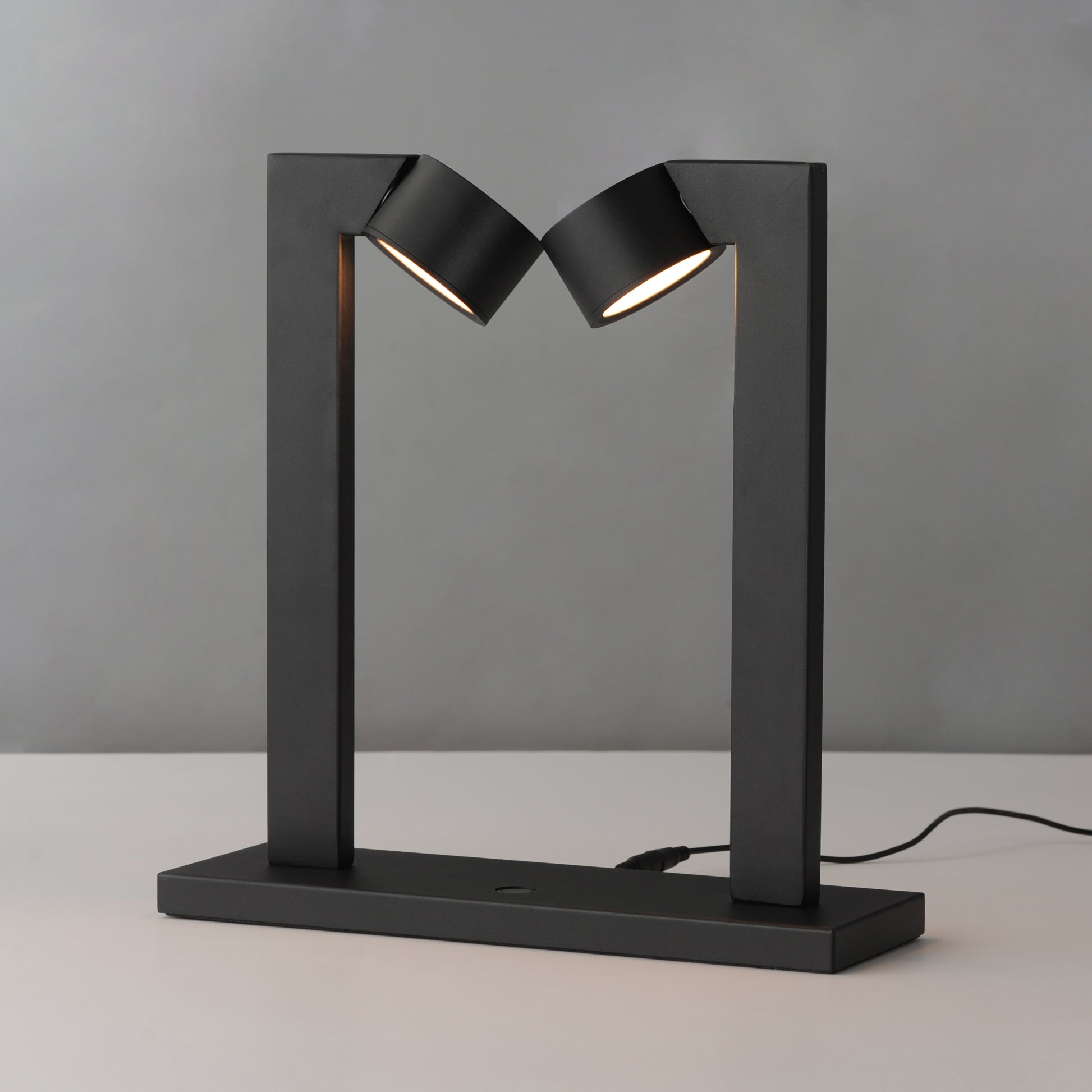 Embrace 2-Light Lamp Black by ET2