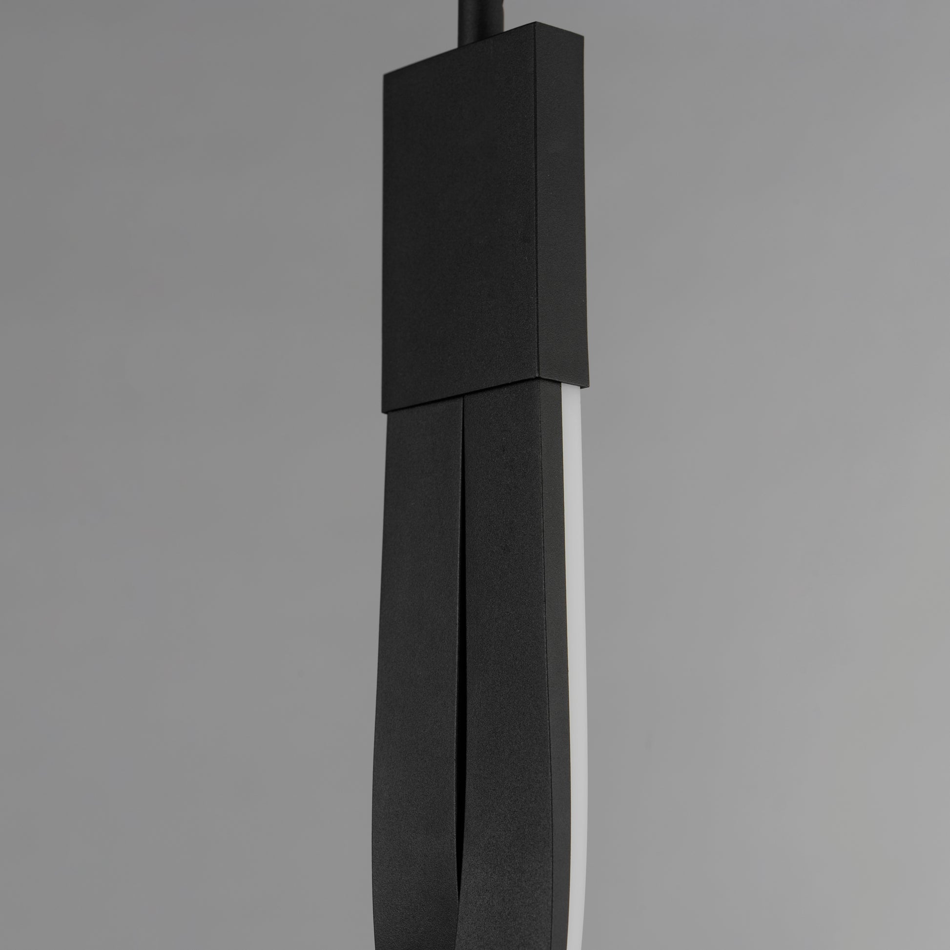 Serpentine LED Pendant Black by ET2
