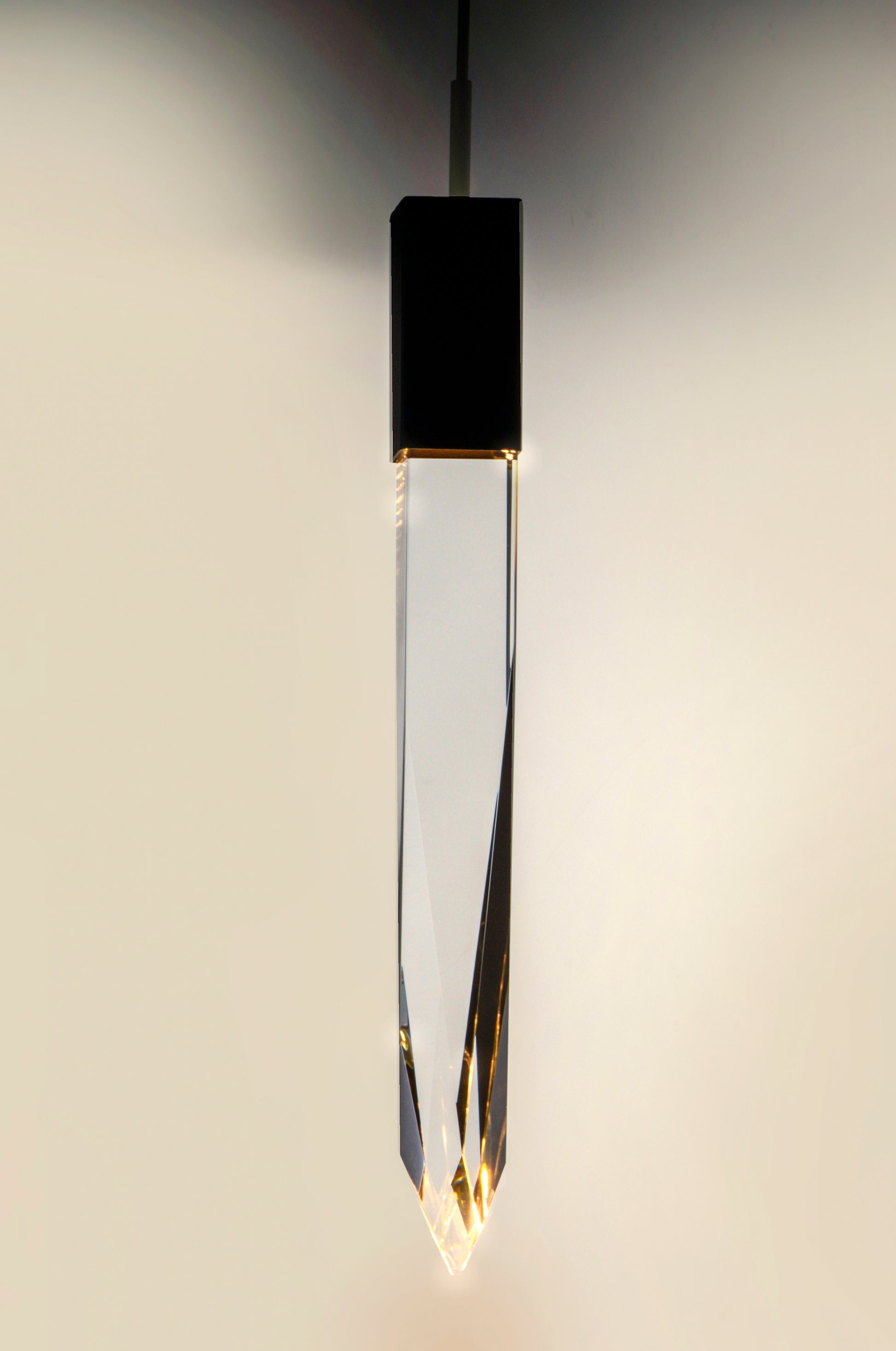 Quartz LED Pendant Black by ET2