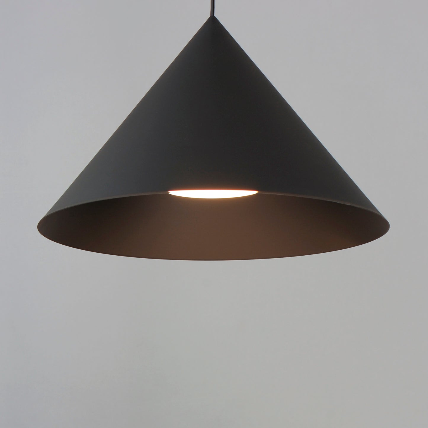 Pitch 22" LED Pendant Black by ET2