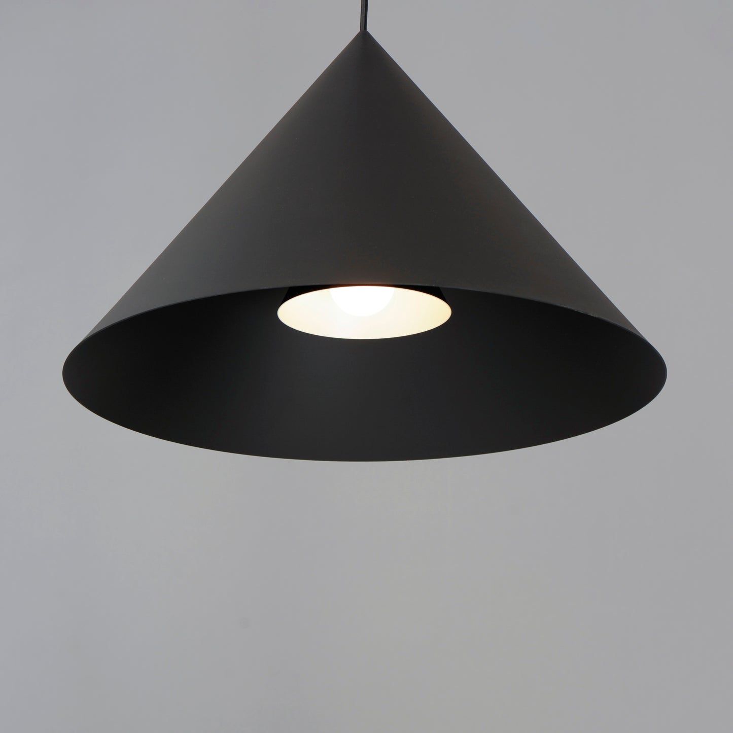 Pitch 22" LED Pendant Black by ET2