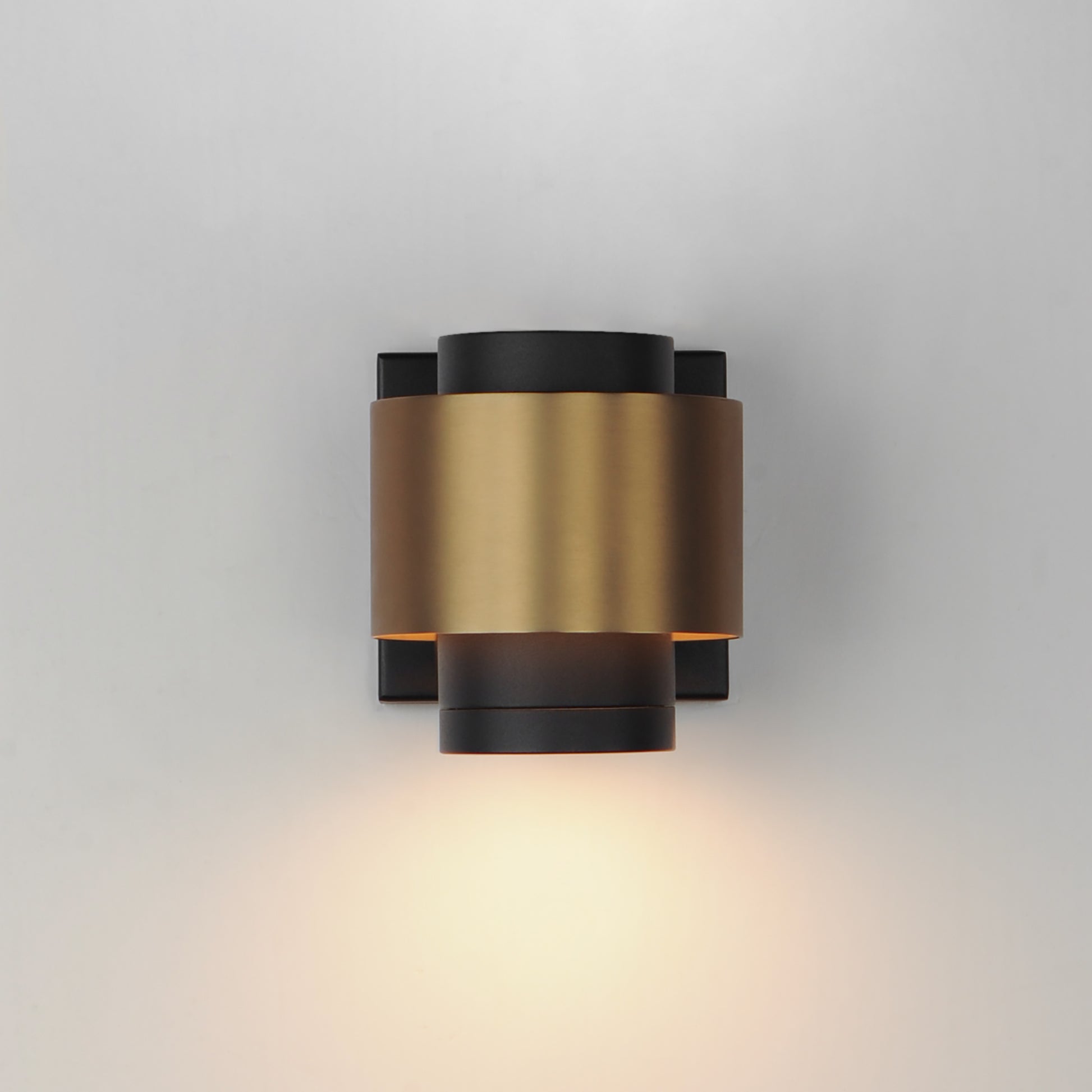 Reveal Small LED Outdoor Wall Sconce Black/Gold by ET2