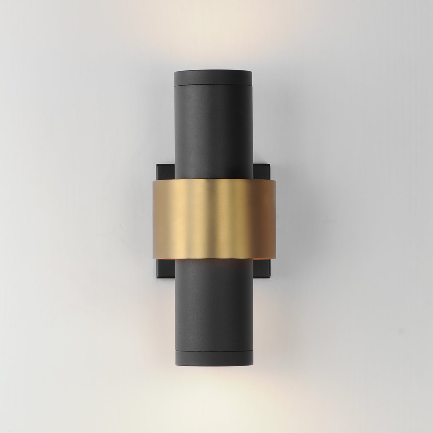 Reveal Medium LED Outdoor Wall Sconce Black/Gold by ET2