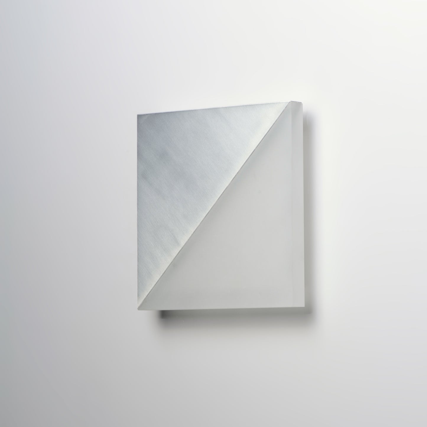 Alumilux: Glow LED Outdoor Wall Sconce Satin Aluminum by ET2