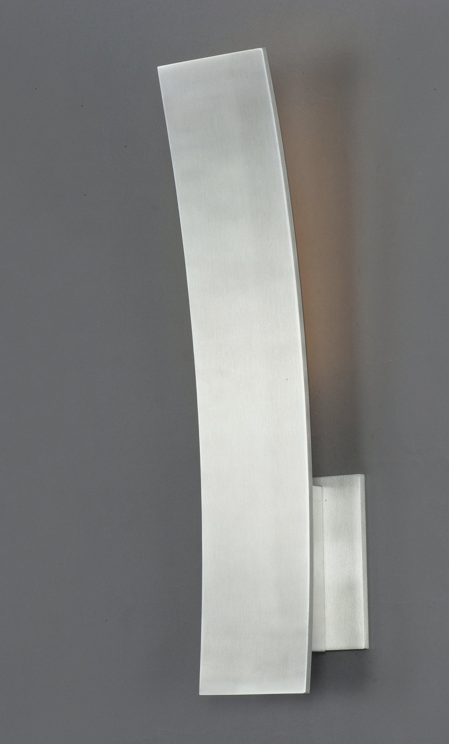 Alumilux: Prime LED Outdoor Wall Sconce Satin Aluminum by ET2