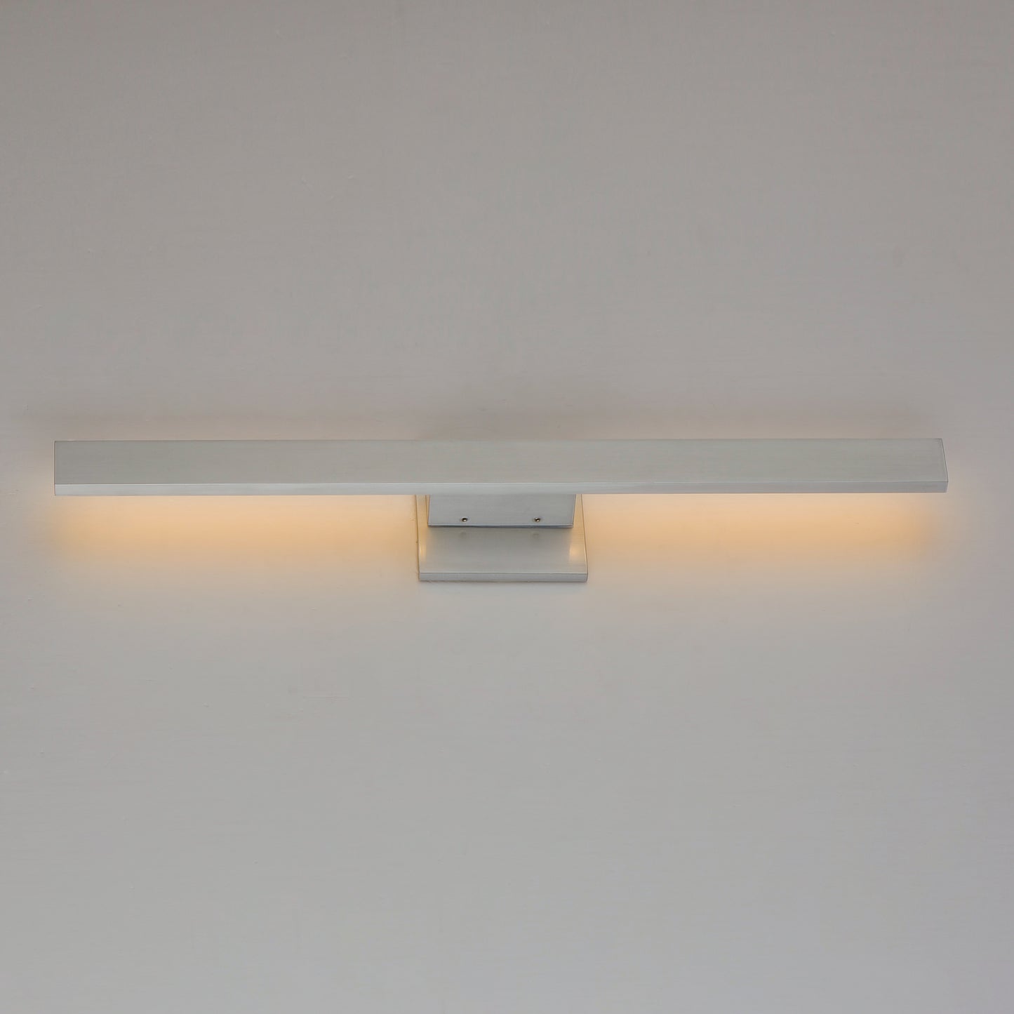 Alumilux: Line 24" LED Outdoor Wall Sconce Satin Aluminum by ET2