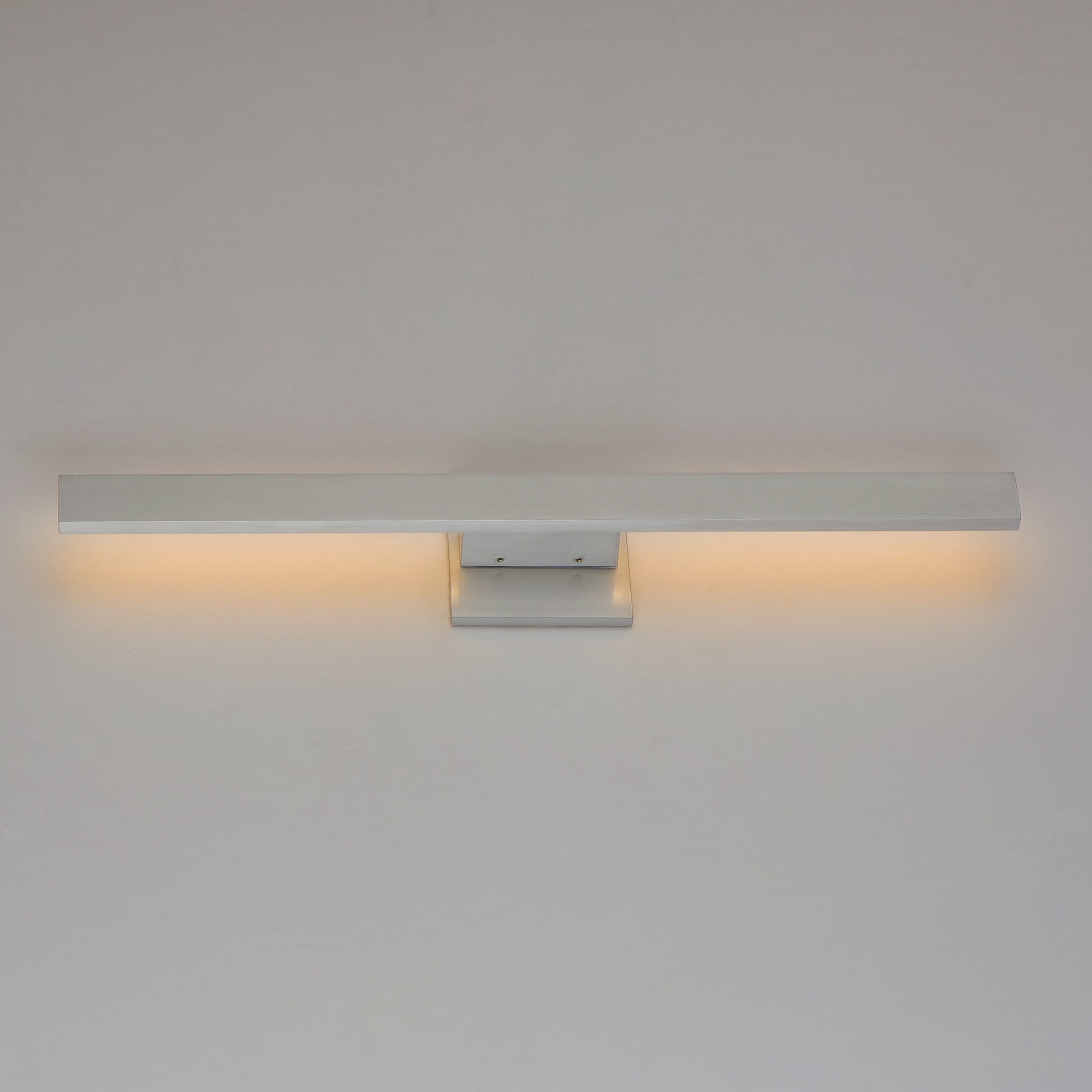 Alumilux: Line 24" LED Outdoor Wall Sconce Satin Aluminum by ET2
