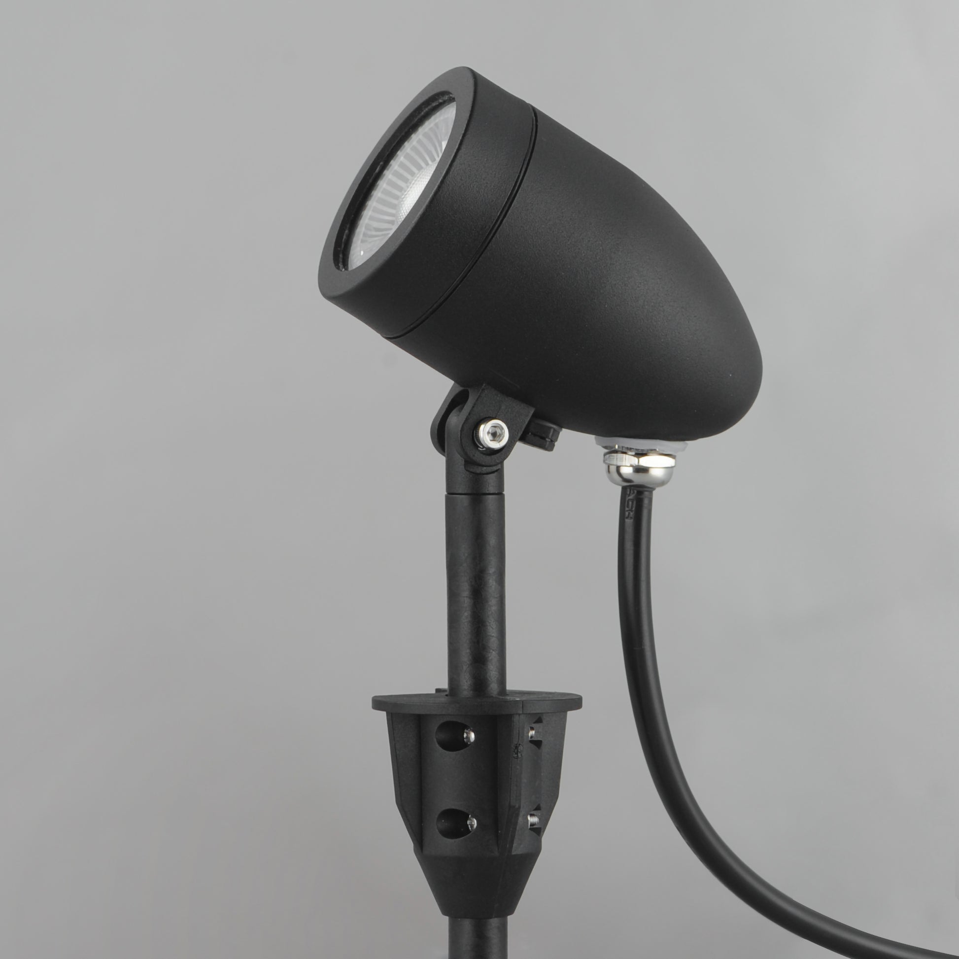 Alumilux Landscape: LED Spot 12V MR16 Black by ET2