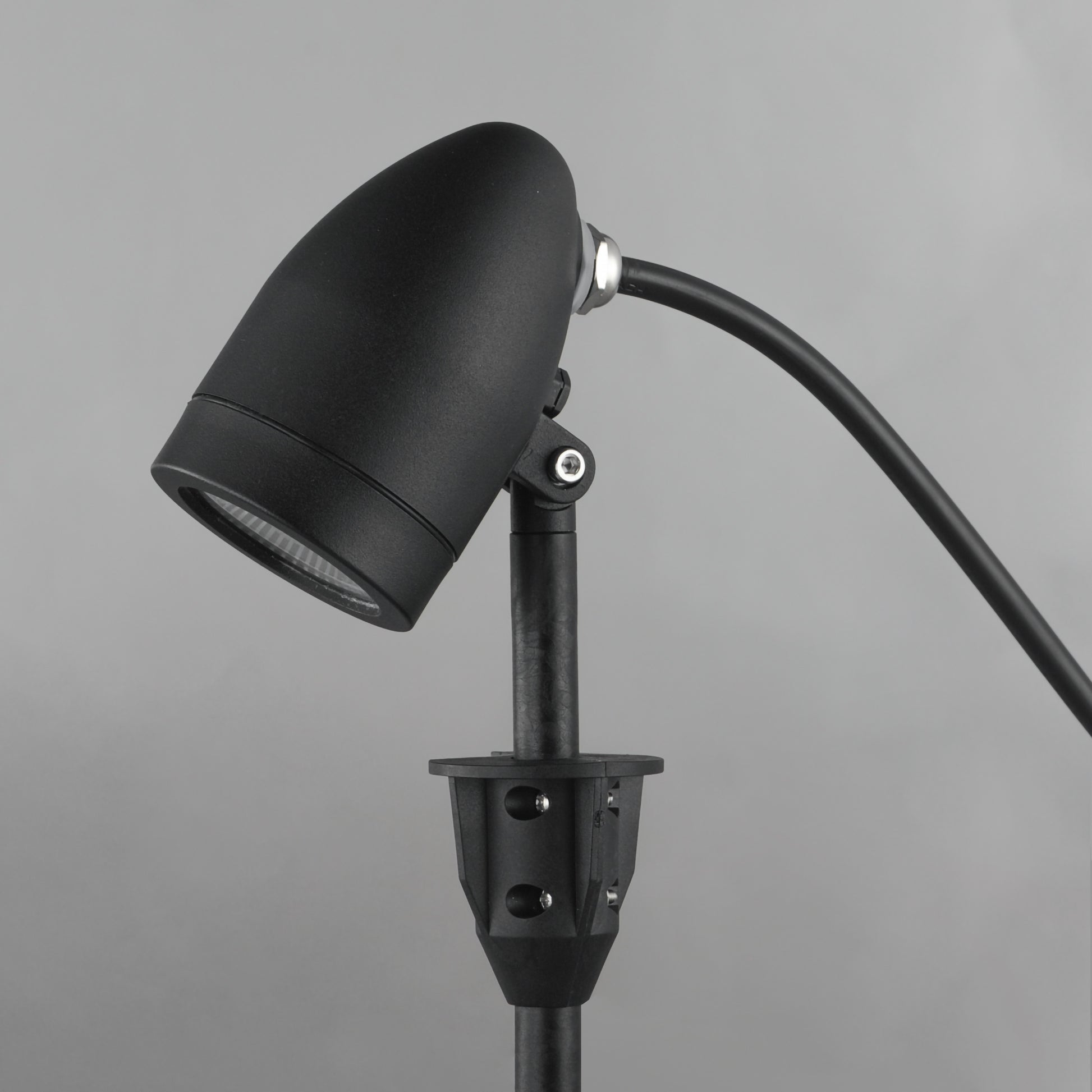 Alumilux Landscape: LED Spot 12V MR16 Black by ET2