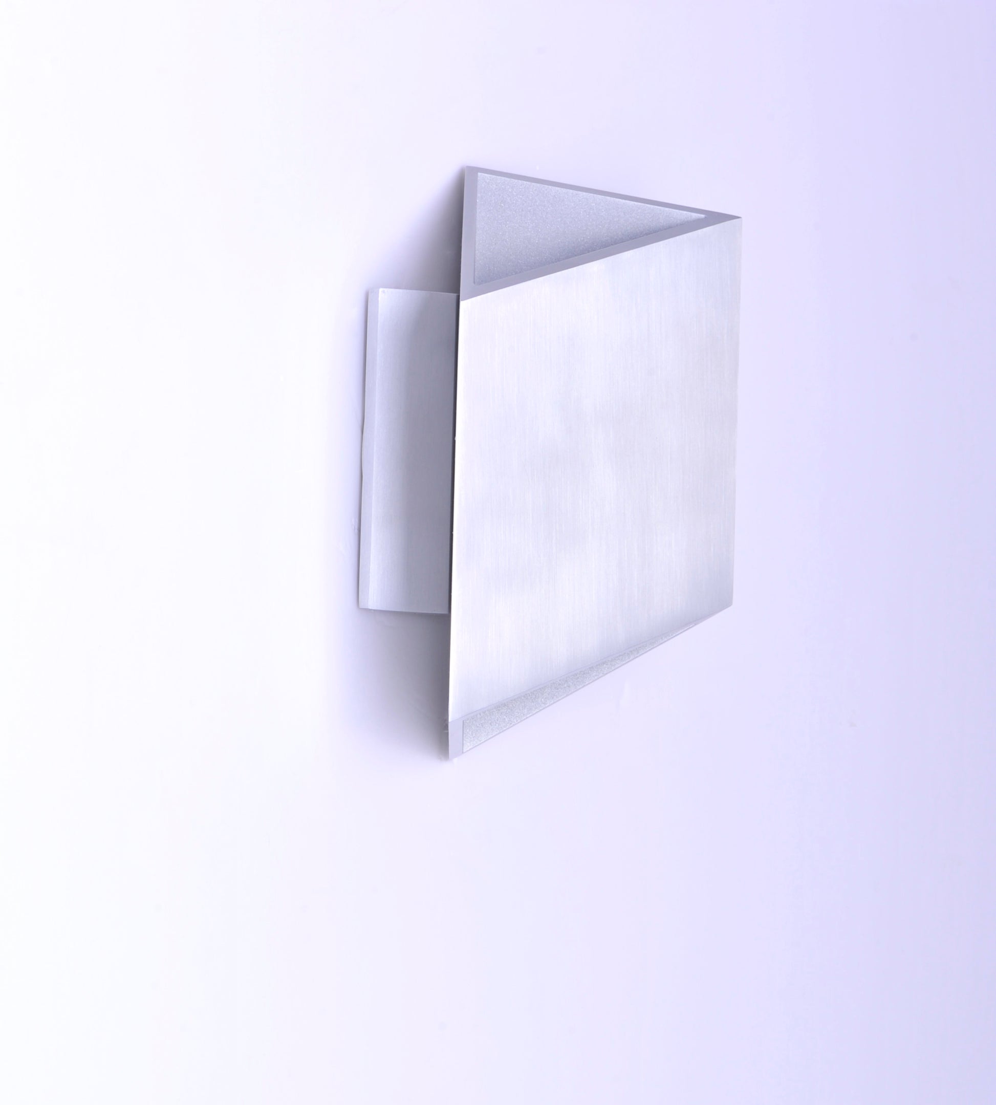 Alumilux: Facet LED Outdoor Wall Sconce Satin Aluminum by ET2