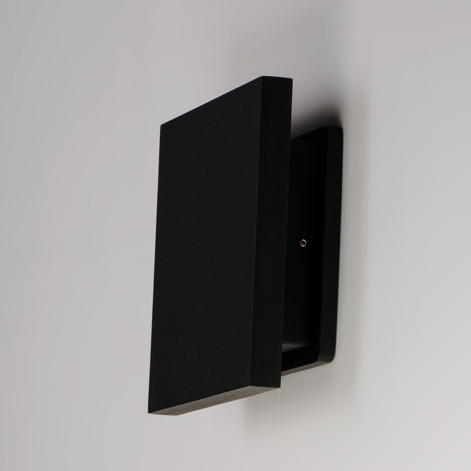 Alumilux: Tau LED Outdoor Wall Sconce Black by ET2